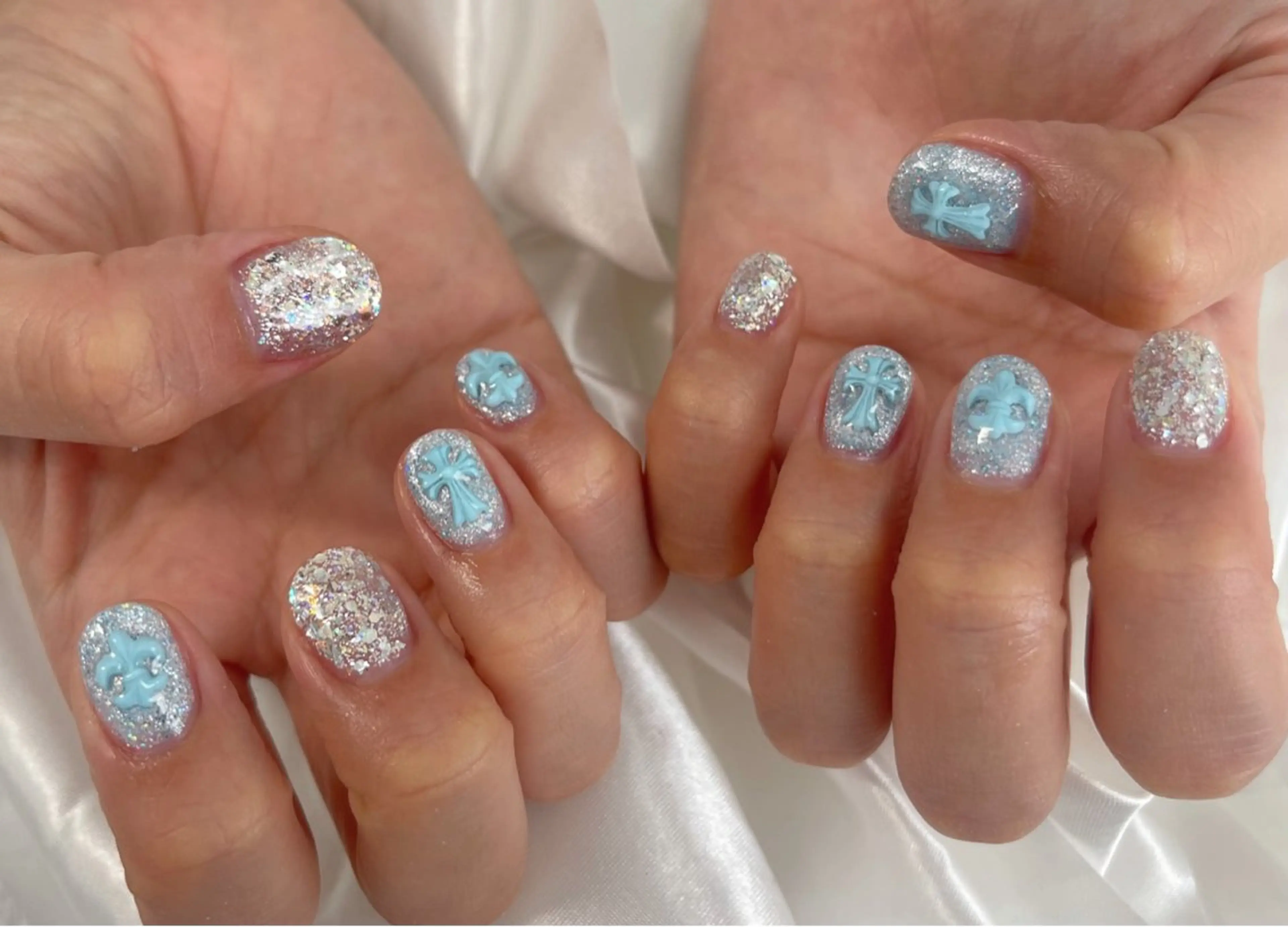 ネイル キラキラネイル ハンドネイル 松田 由真のネイルデザイン