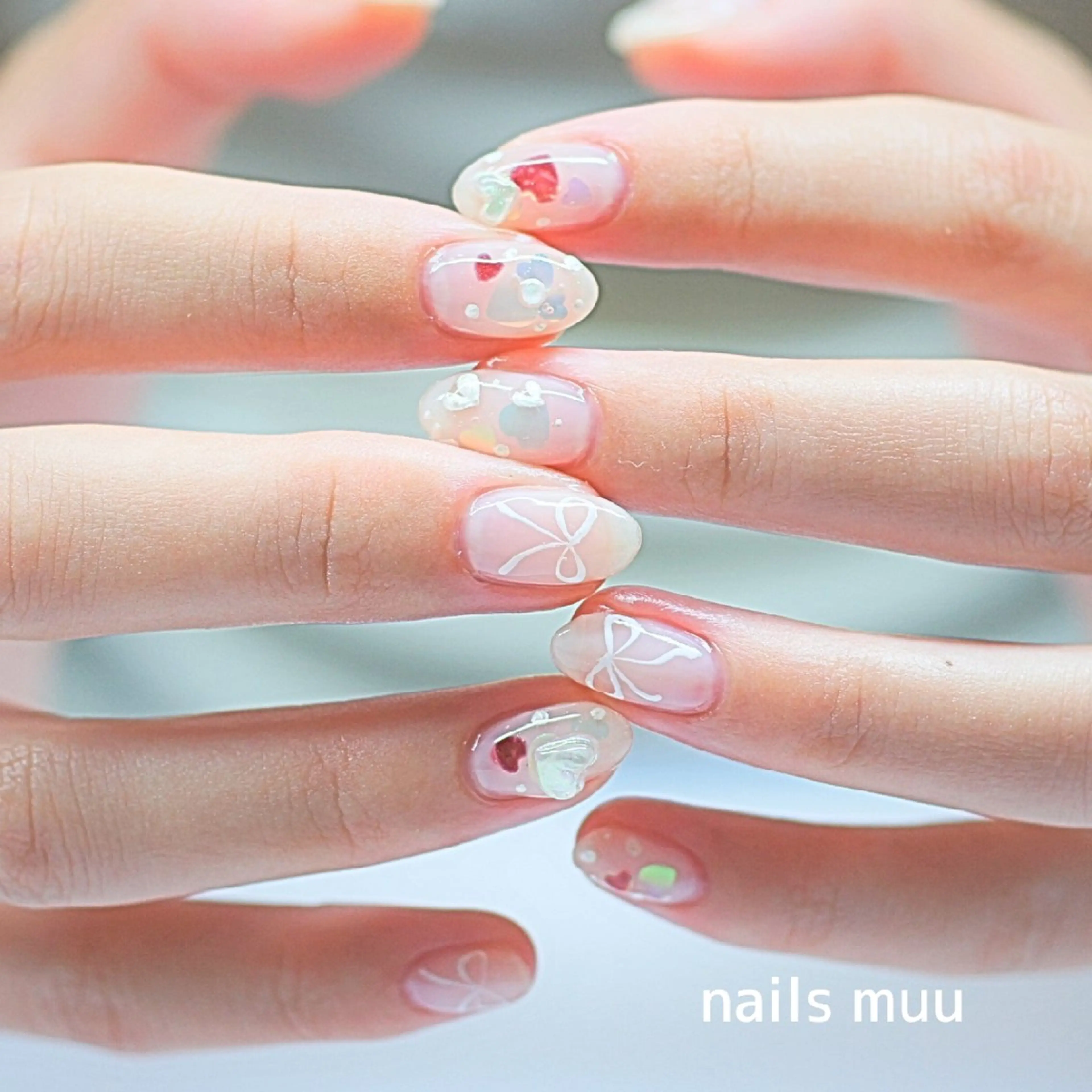 ネイル オーロラネイル ジェルネイル ハート 持ち込み 赤色 nails muu まゆのネイルデザイン