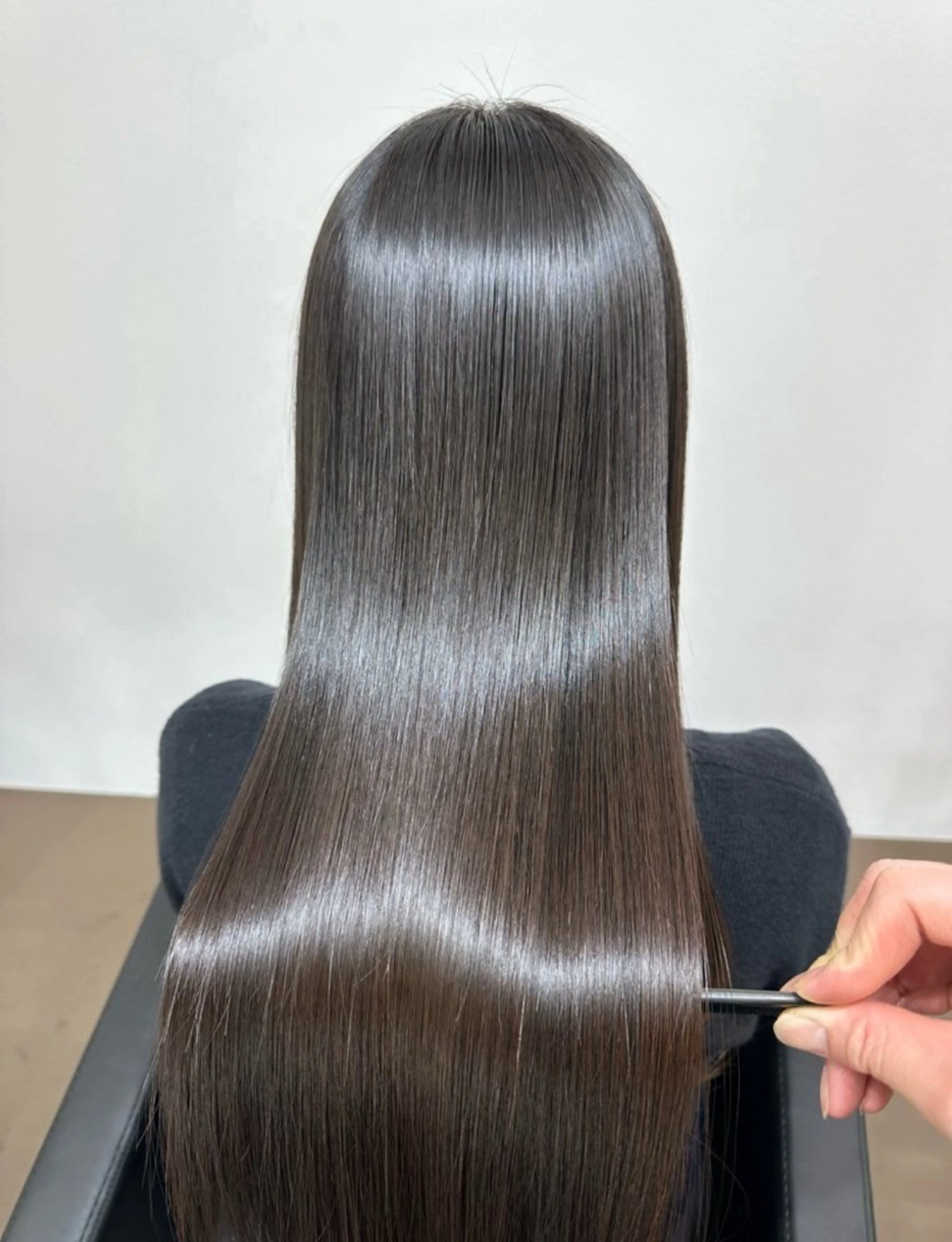 ロング ヘアカラー 縮毛矯正 川元 春奈のヘアスタイル