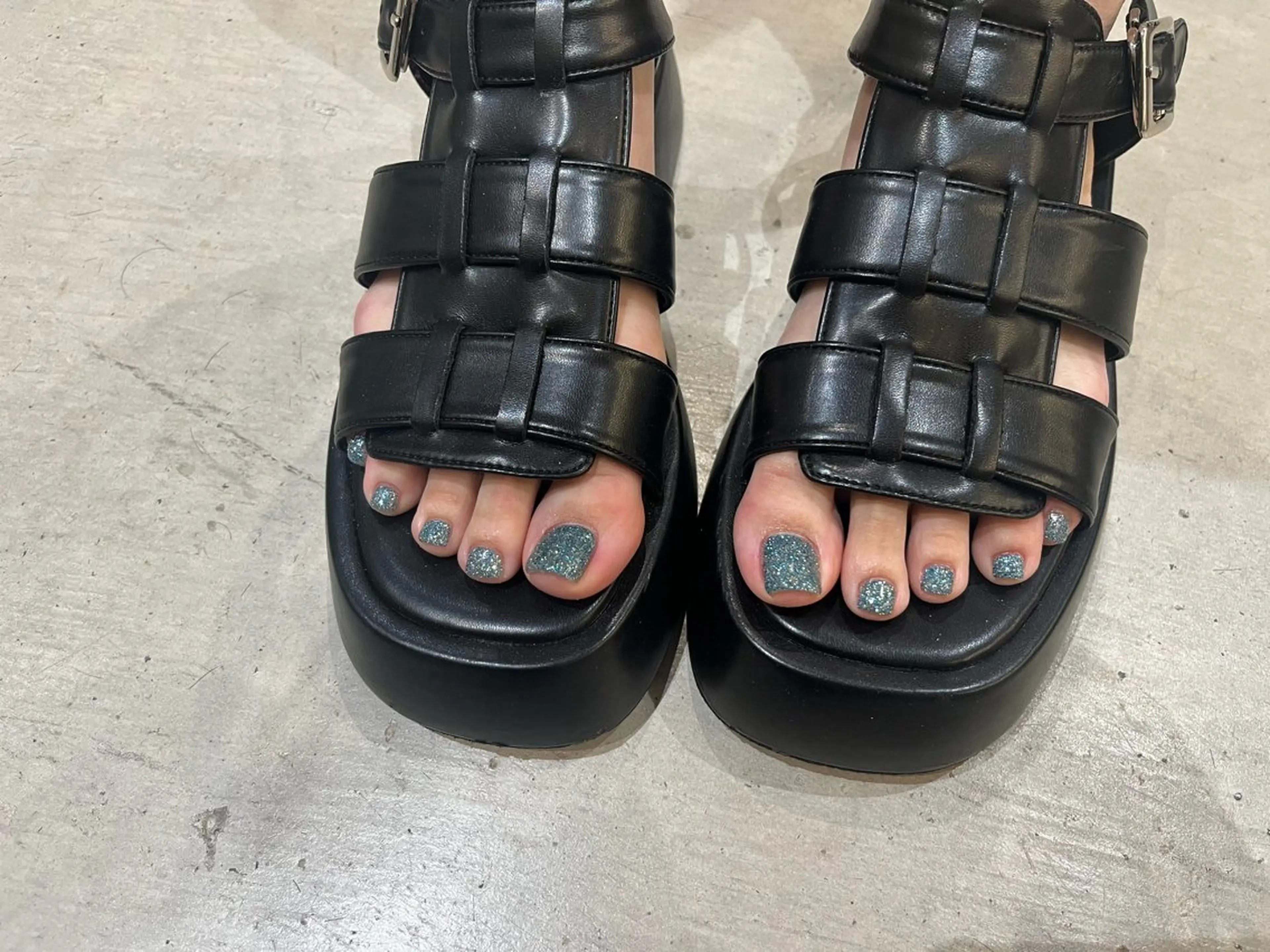 ネイル ワンカラーネイル aloalo MIKAのネイルデザイン