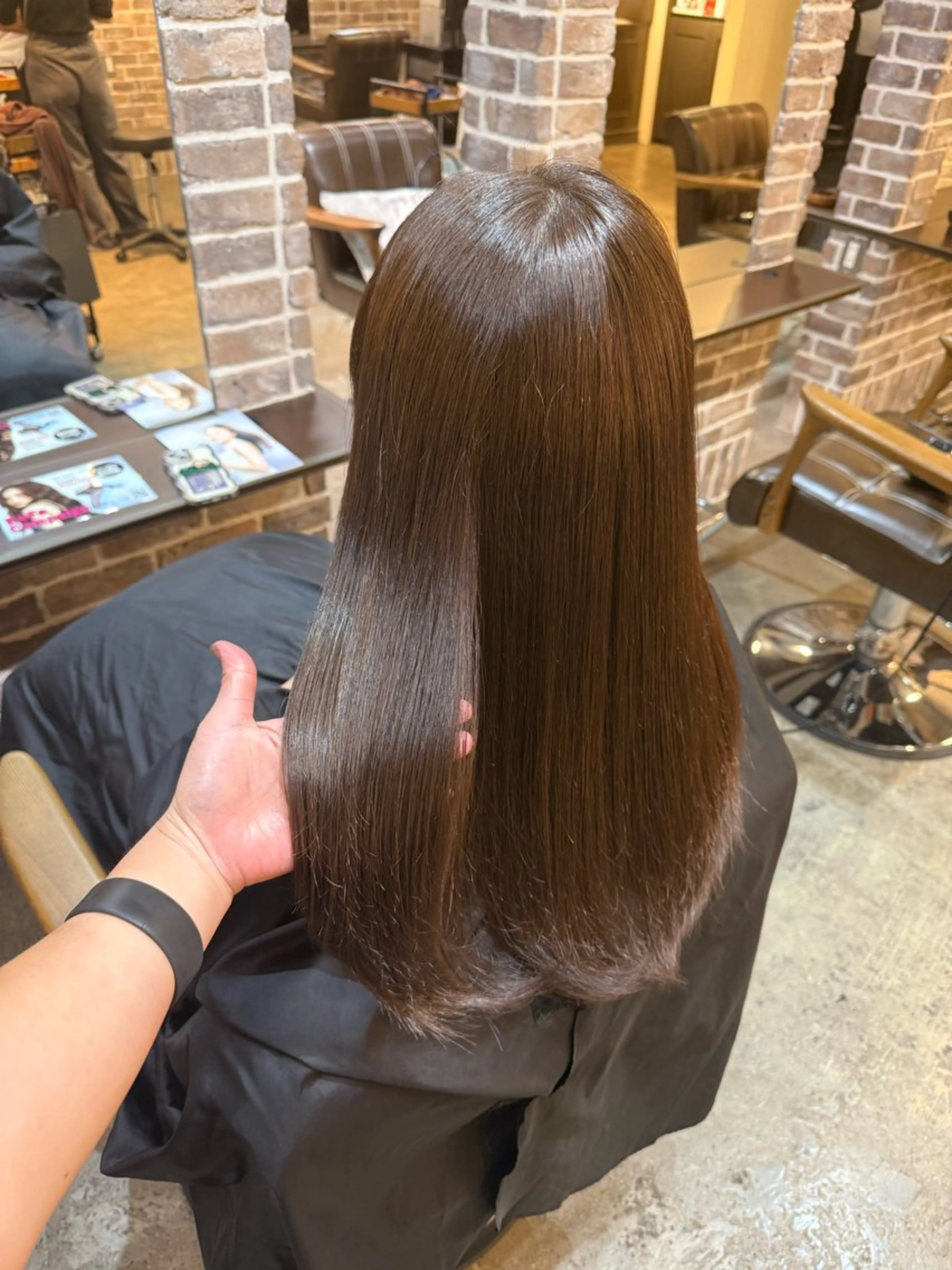 ロング カラー ベージュカラー ブリーチ ブリーチなしカラー カット ヘアカラー トリートメント 艶カラー/インナー /グラデ/大西小百合のヘアスタイル