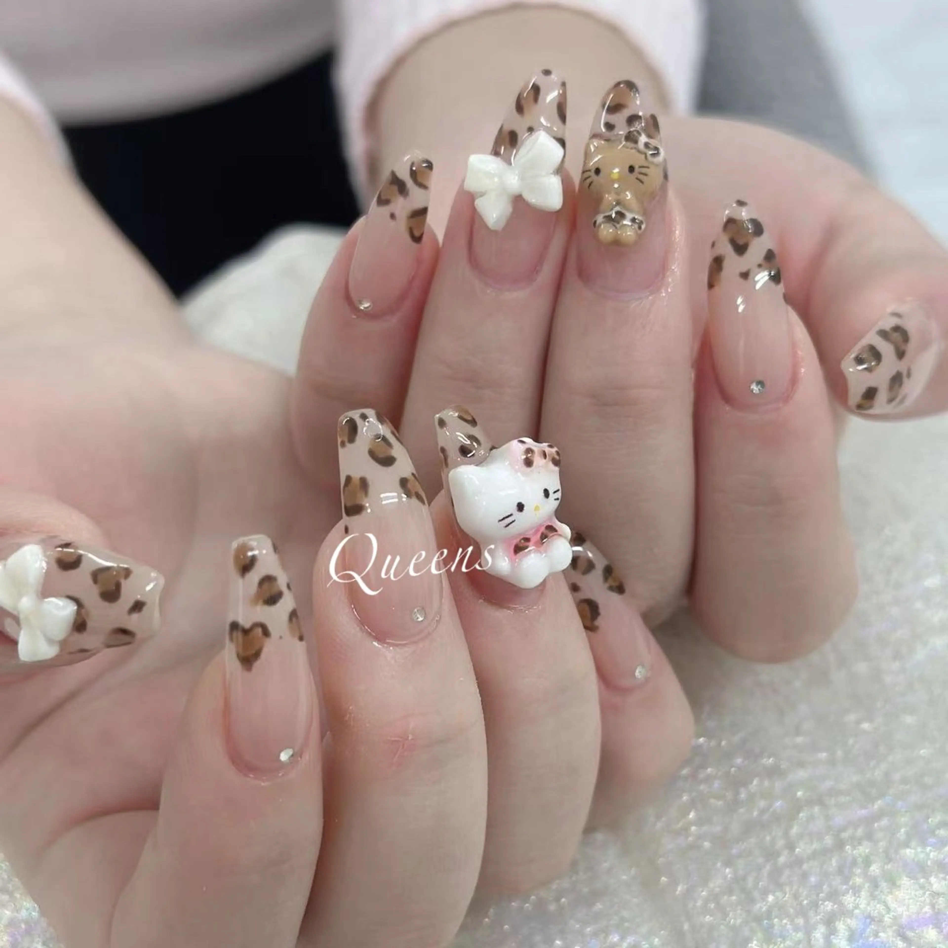 ネイル ハンドネイル Queens マオのネイルデザイン