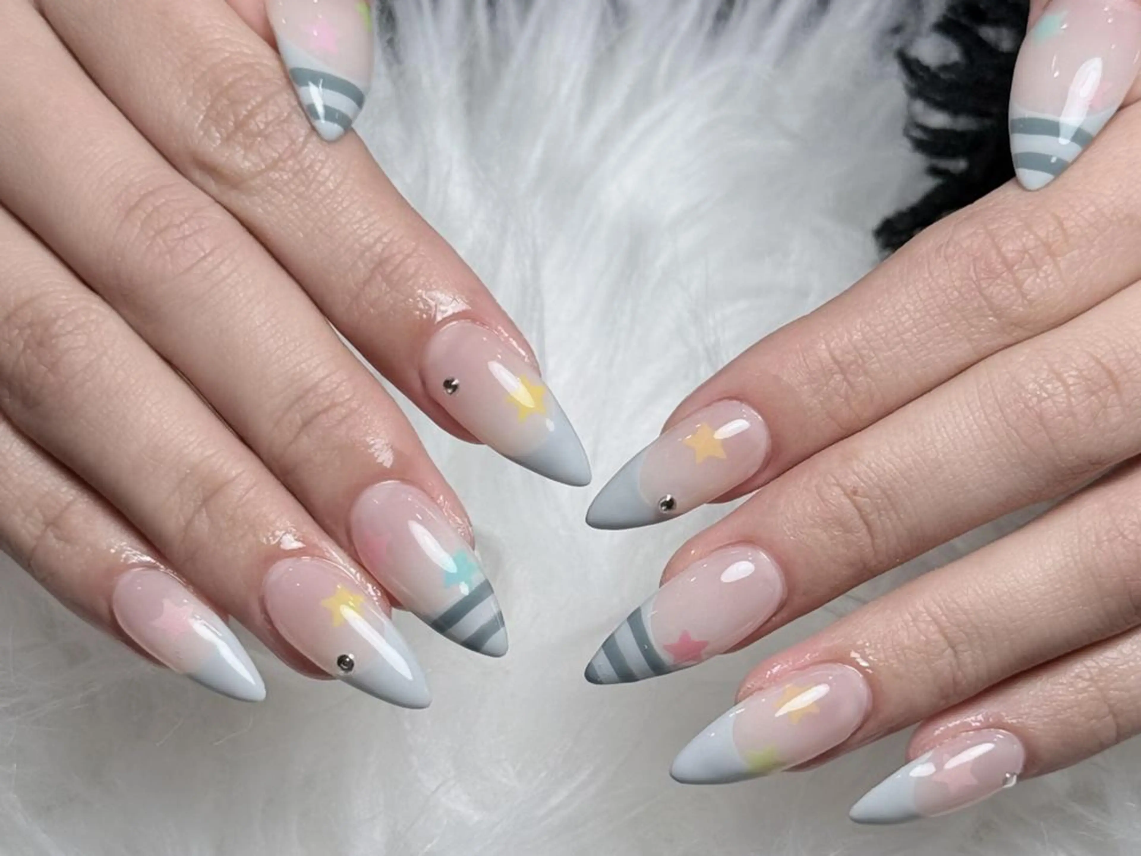 ネイル 長さ出し グラデーション 卒業式 キラキラネイル マグネットネイル アンアンBelle Nail 池袋のネイルデザイン