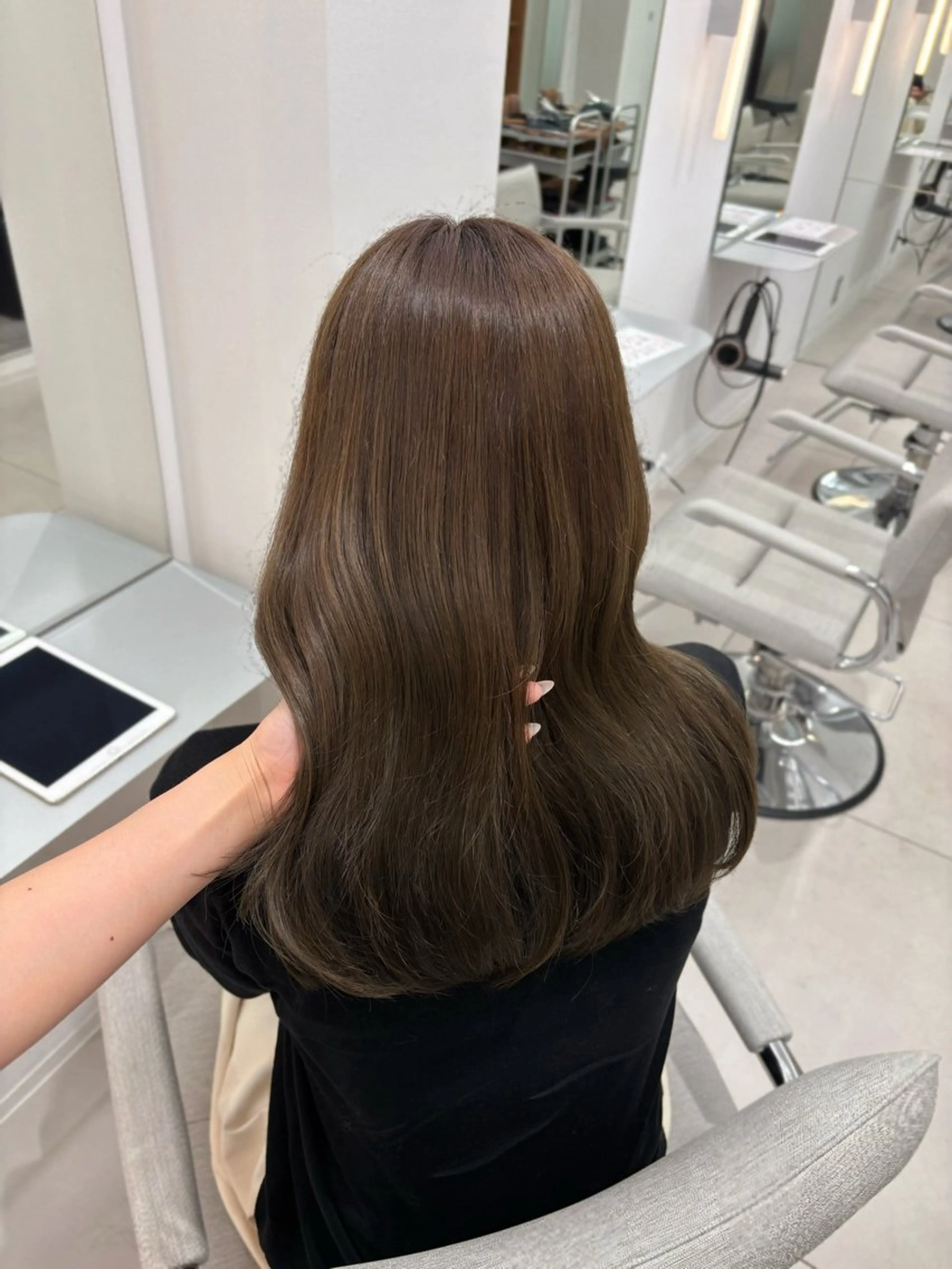 セミロング 透明感color♡ Ibukiのヘアスタイル
