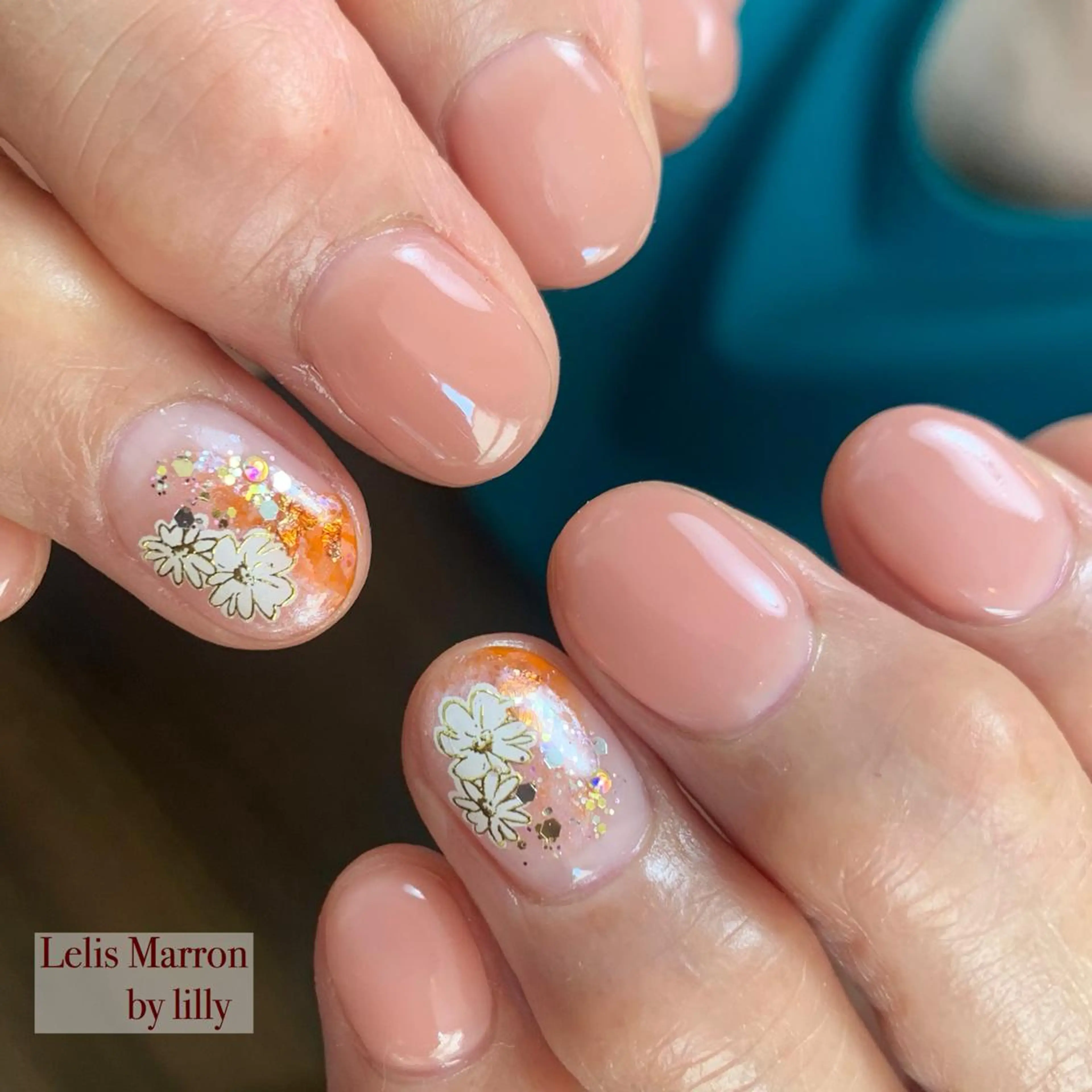 ネイル オレンジ シンプルネイル ハンドネイル 岸 侑李のネイルデザイン