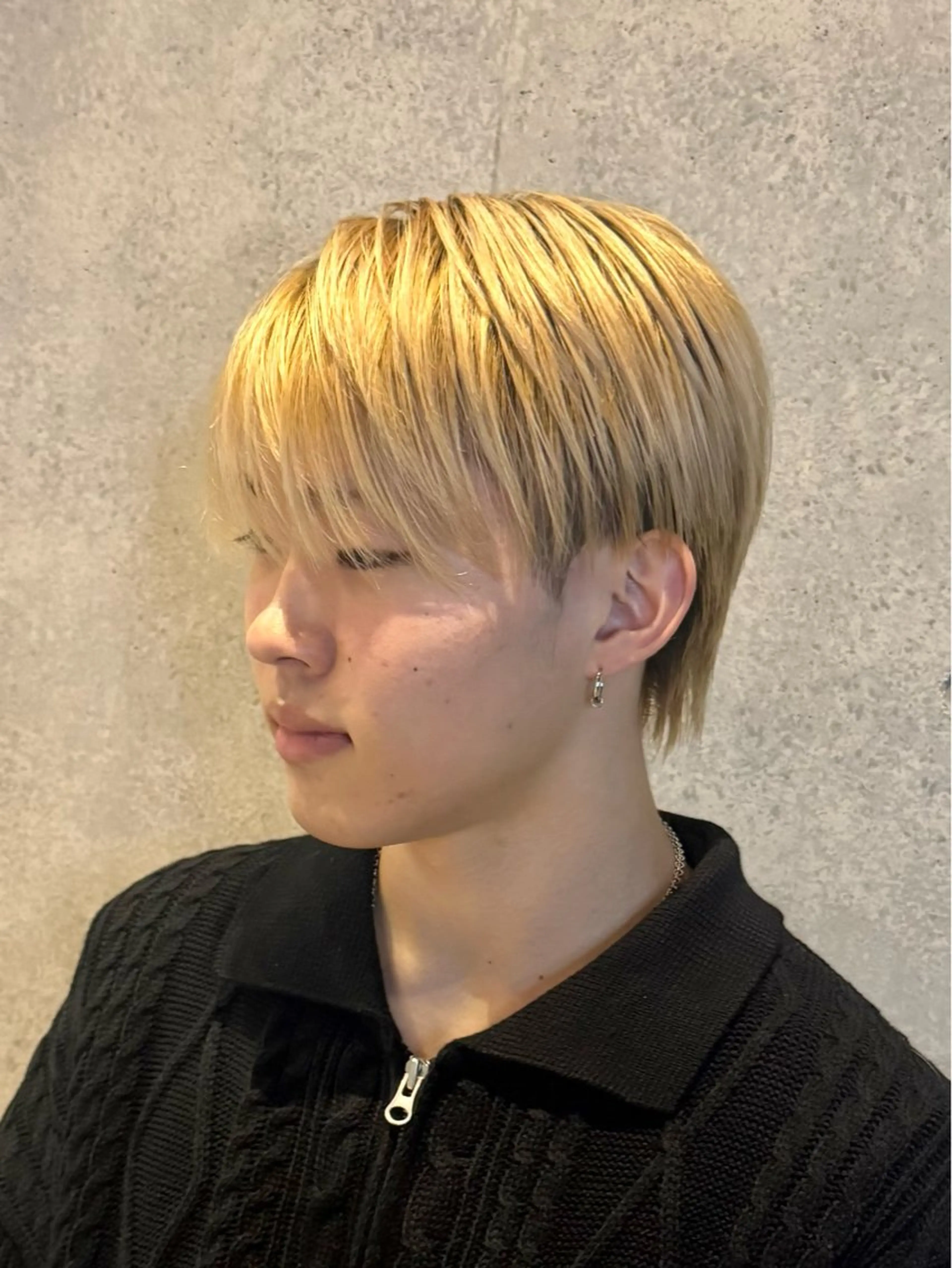 カラー メンズ メンズブリーチ メンズハイトーン ブリーチ ケアブリーチ ダブルカラー カット ヘアカラー アニメオタク美容師/ メンズカット/僚汰のヘアスタイル