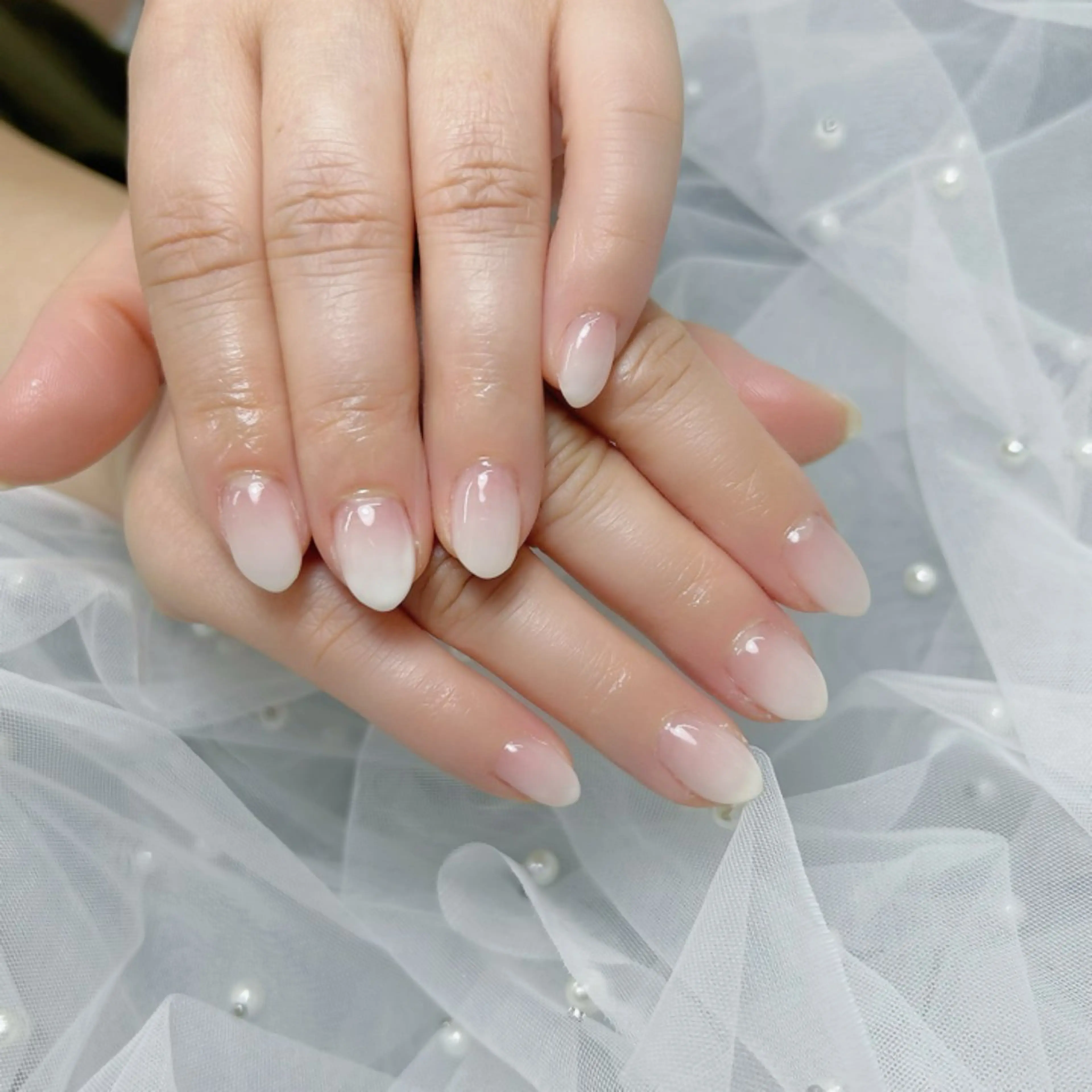 ネイル グラデーション ANNE綾瀬店 eriのネイルデザイン