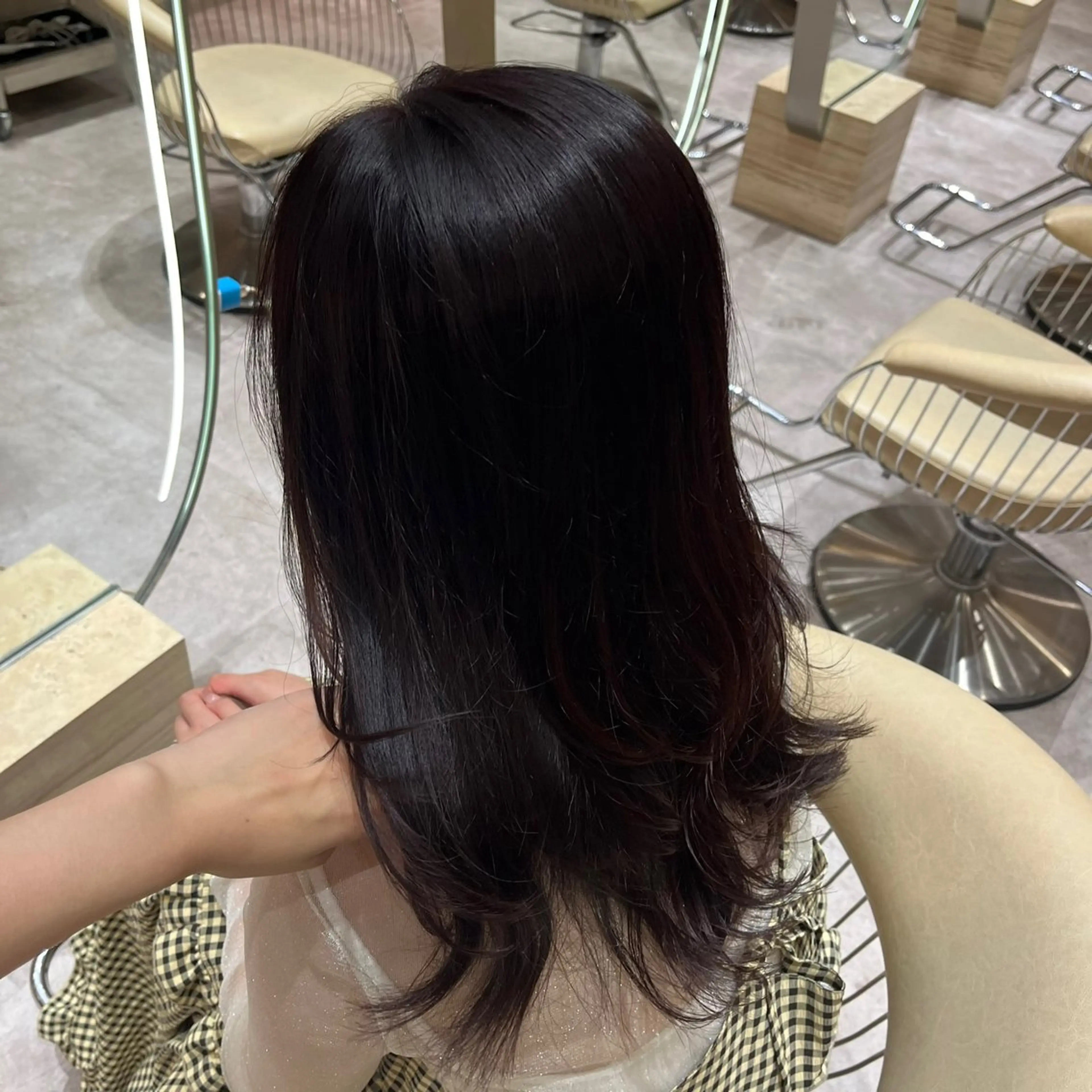 セミロング 顔周りカット/ 透明感カラー/ユナのヘアスタイル