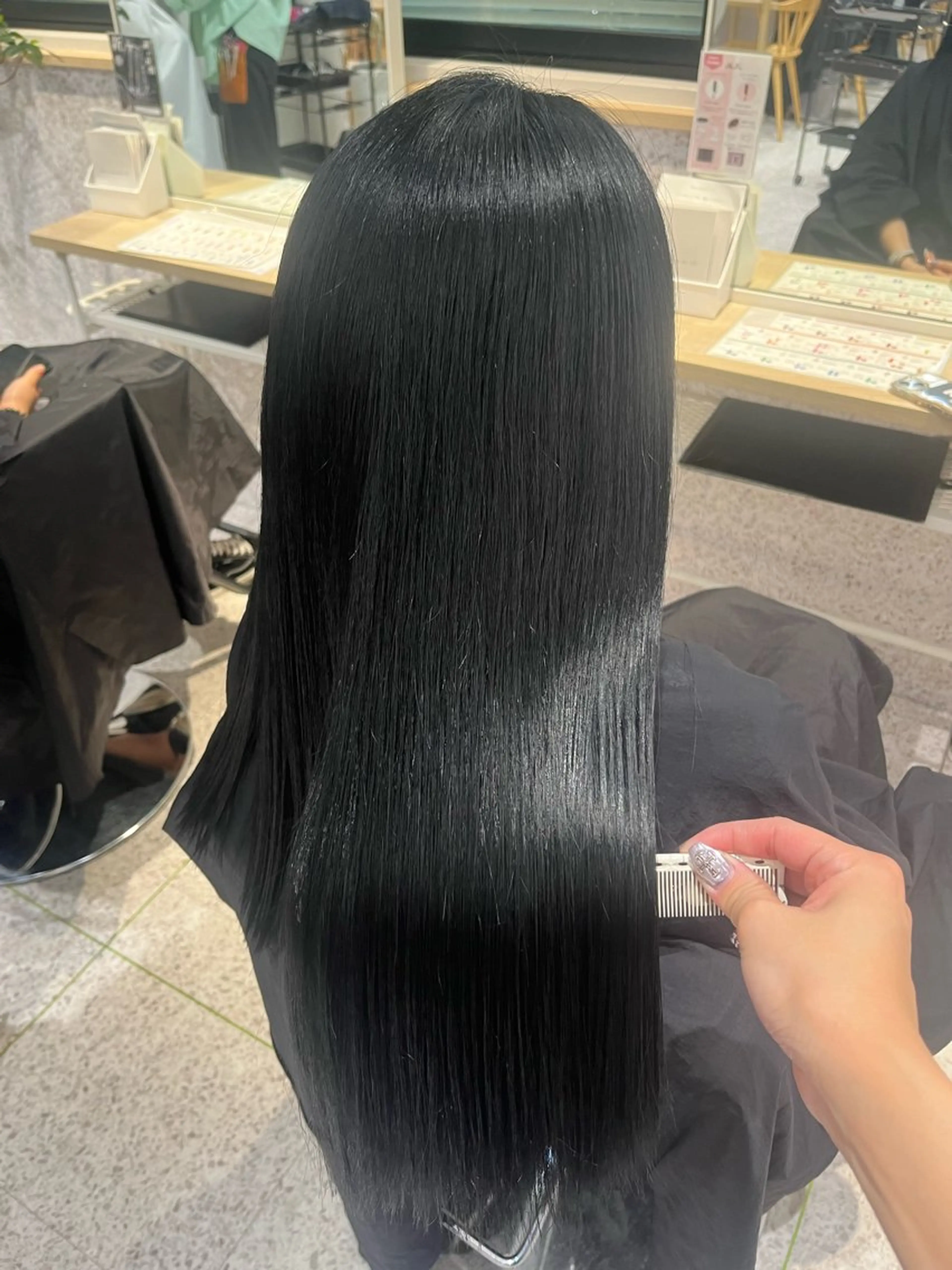 ロング カラー 黒髪 ブリーチ ブルーカラー ブルーブラック ブリーチなしカラー カット ヘッドスパ 髪質改善&艶カラー/ ほんだあみ (♡)のヘアスタイル