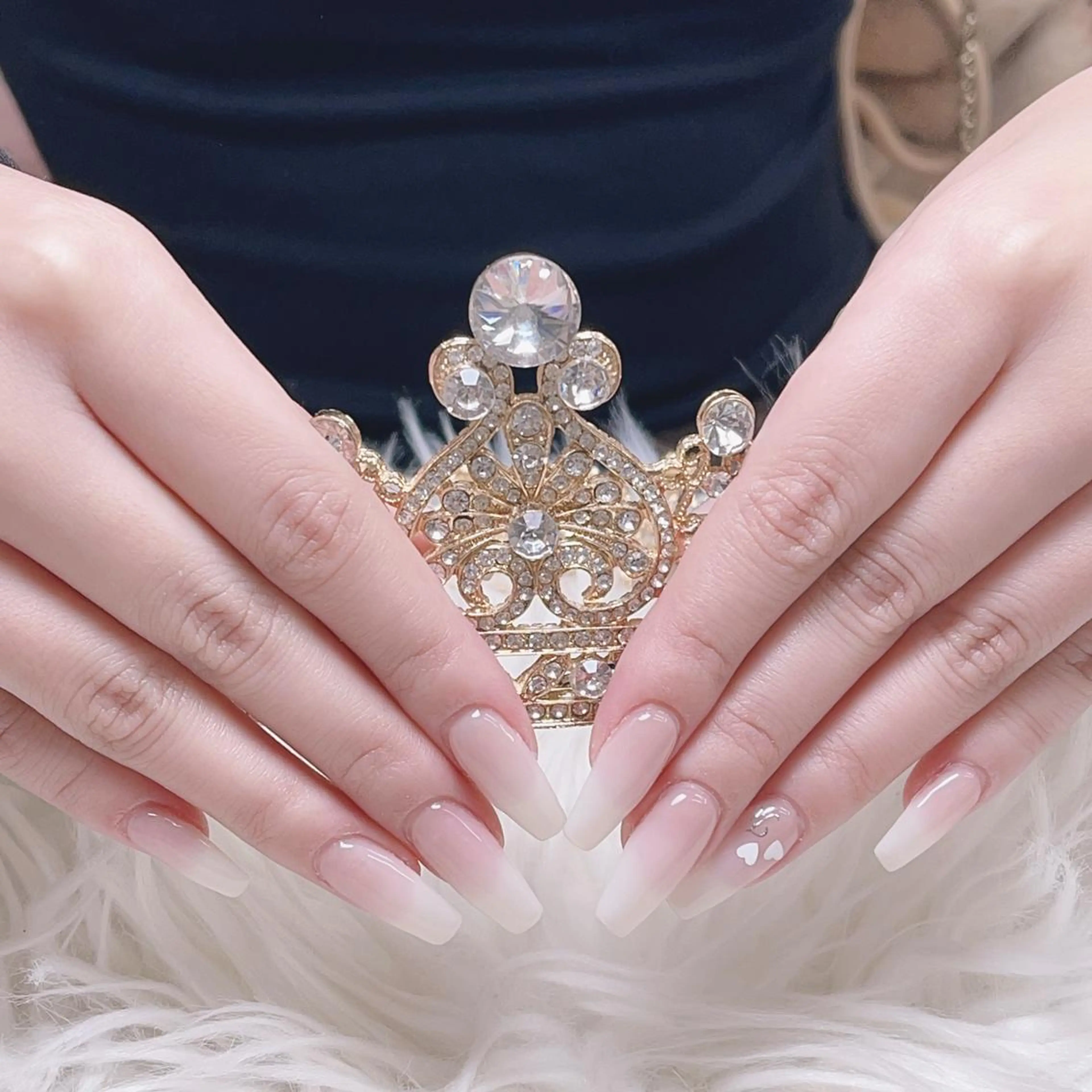 メンズ ネイル アートネイル フレンチネイル ジェルネイル キラキラネイル パラジェル Bloom スカルプ専門店のネイルデザイン