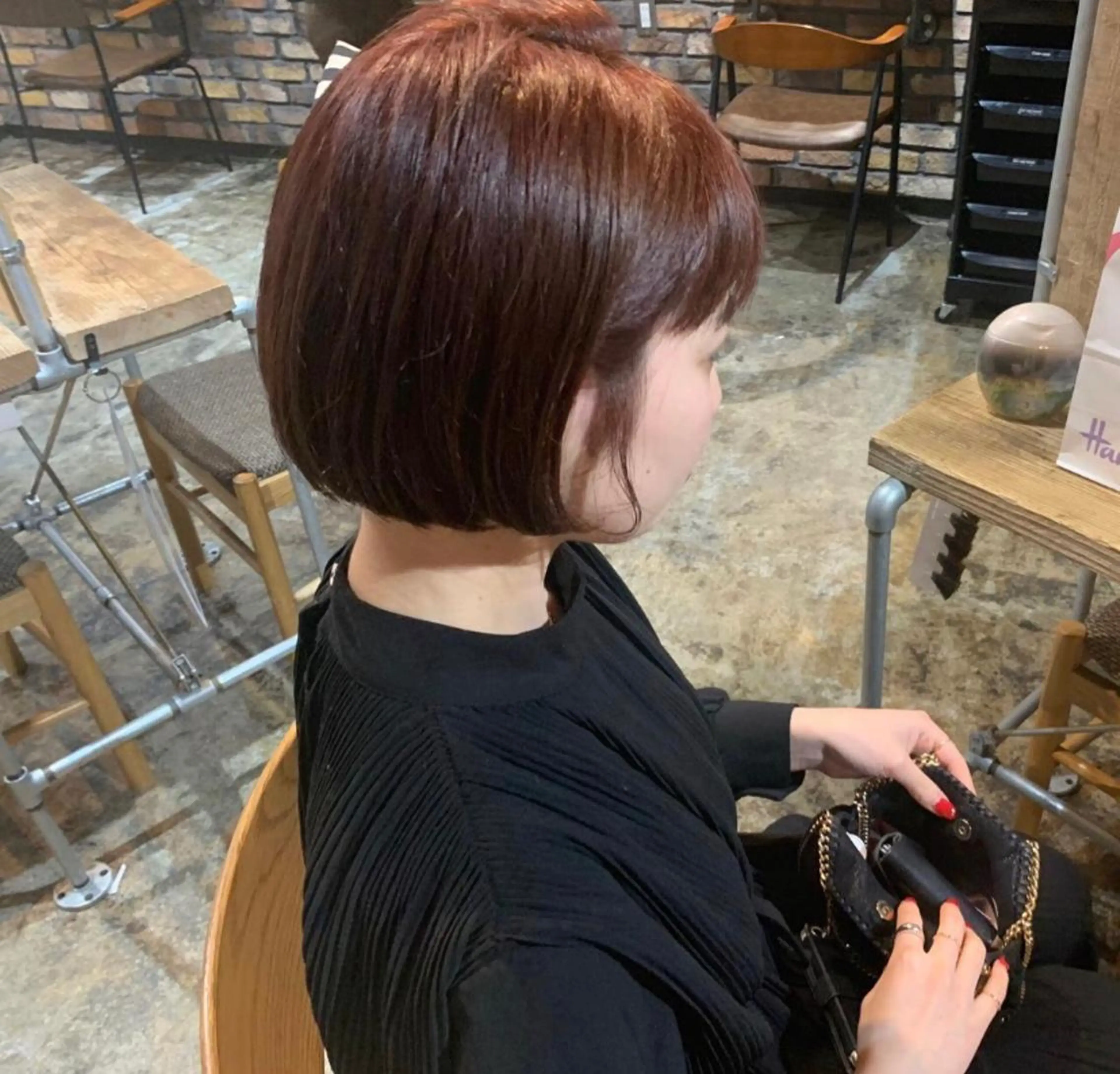 ショート カラー レッドカラー ボブ カット ヘアカラー friity所属・🕊️ HONOKAのヘアスタイル