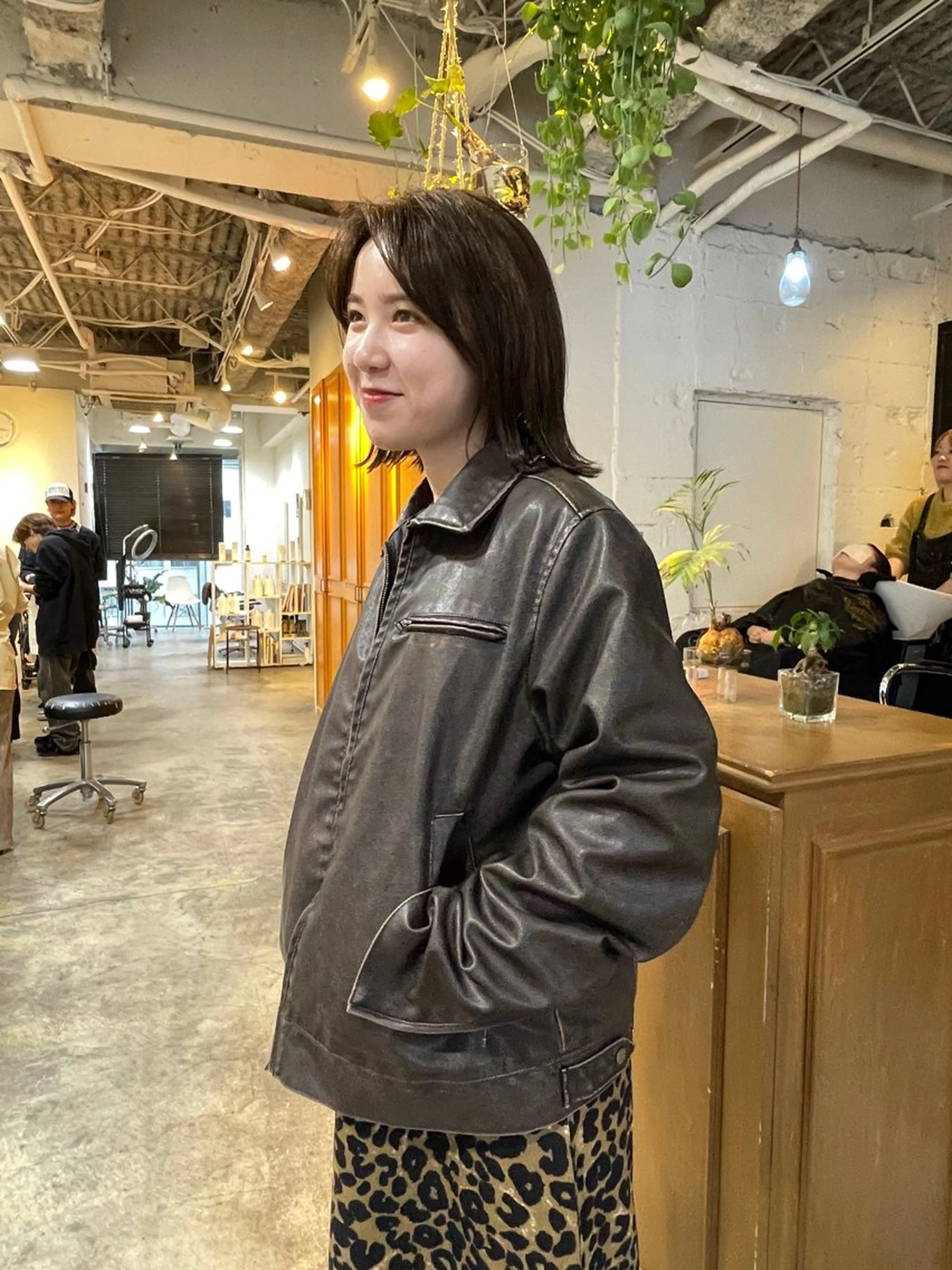 ミディアム カラー カット ヘアカラー トリートメント レイヤー／似合わせ TAKUYAのヘアスタイル