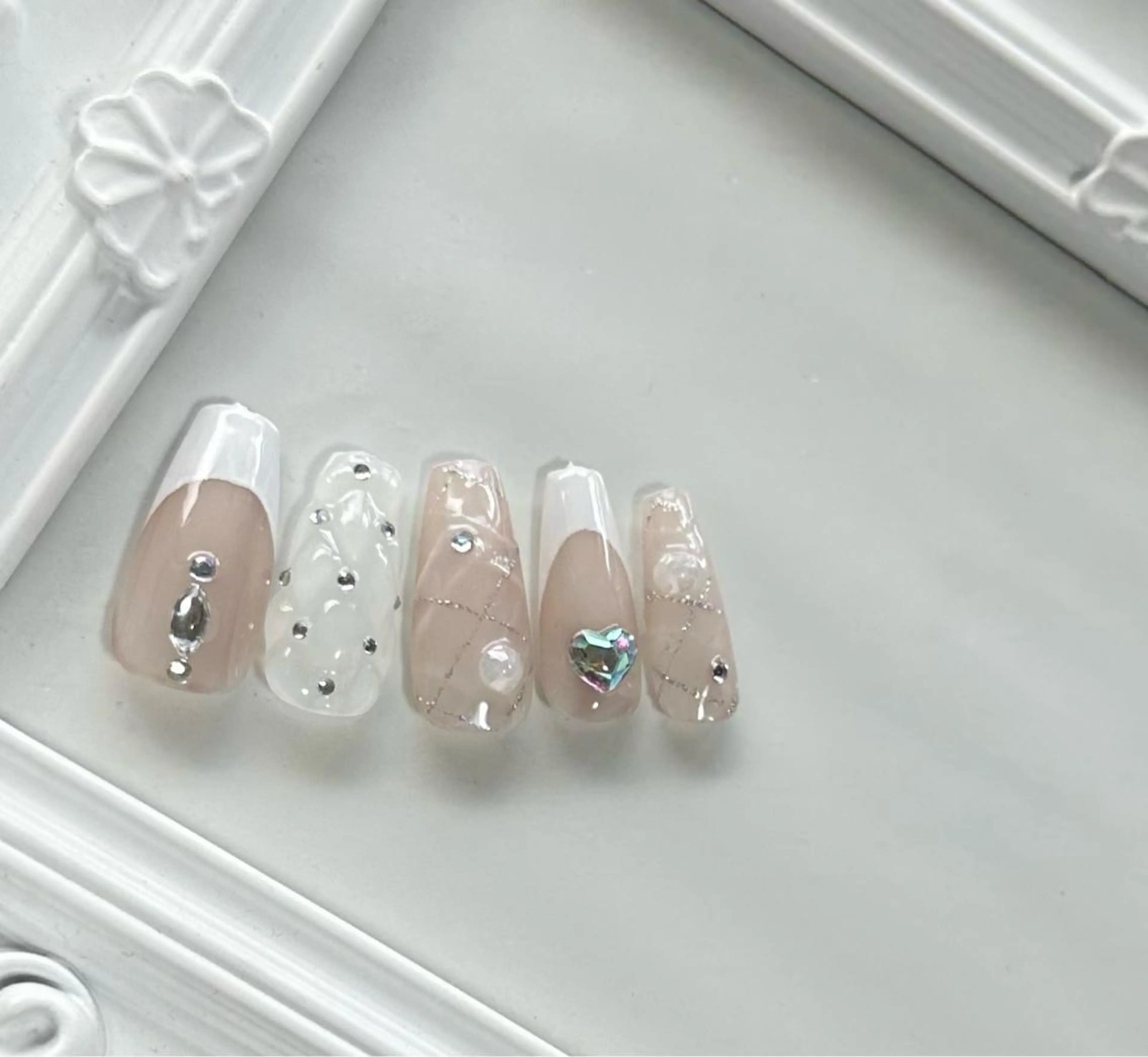 ネイル マルサンカクシカク所属・○△□ 守口市のネイルデザイン