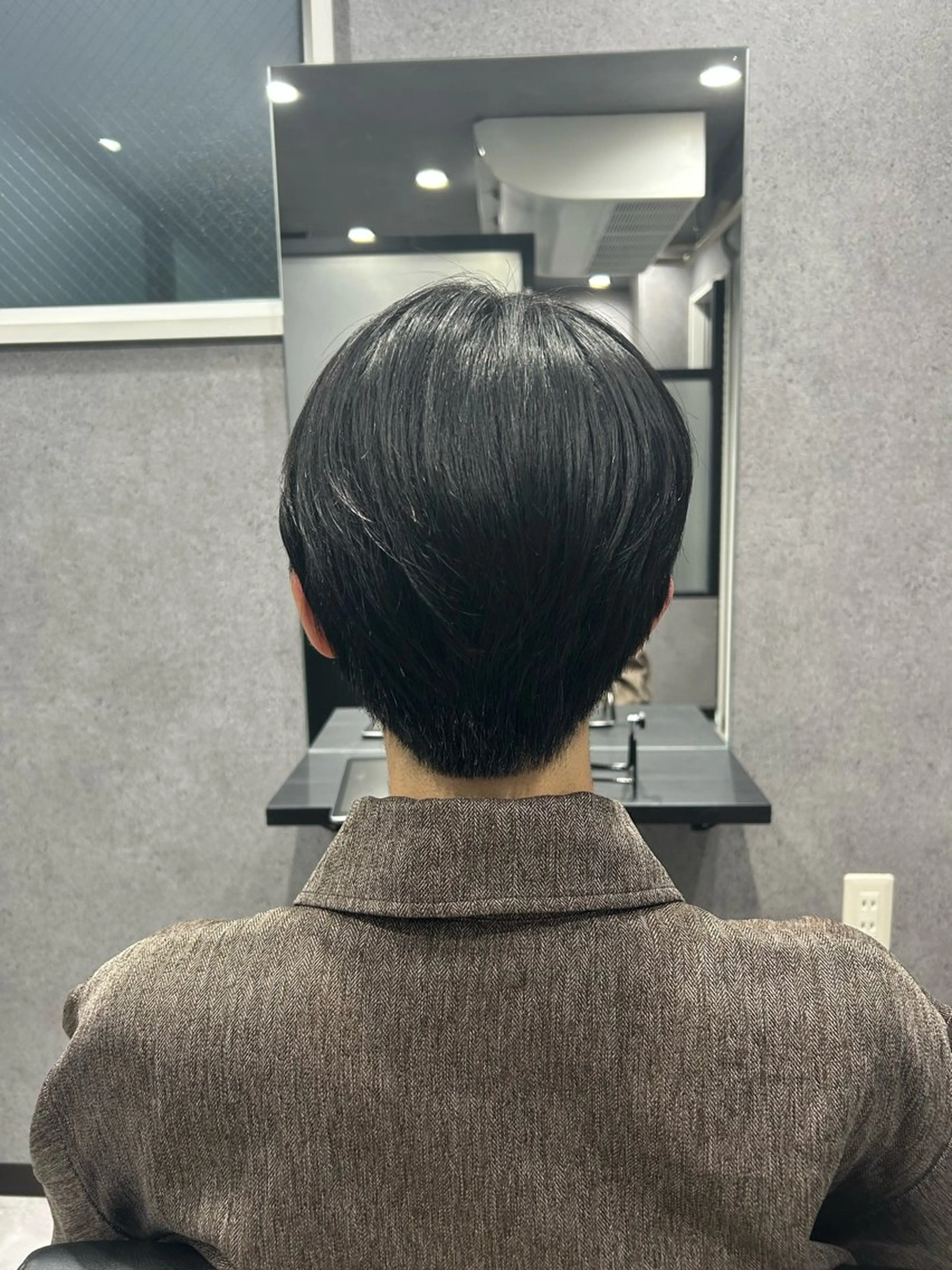 メンズ マッシュ 刈り上げ 佐野 彩音のヘアスタイル