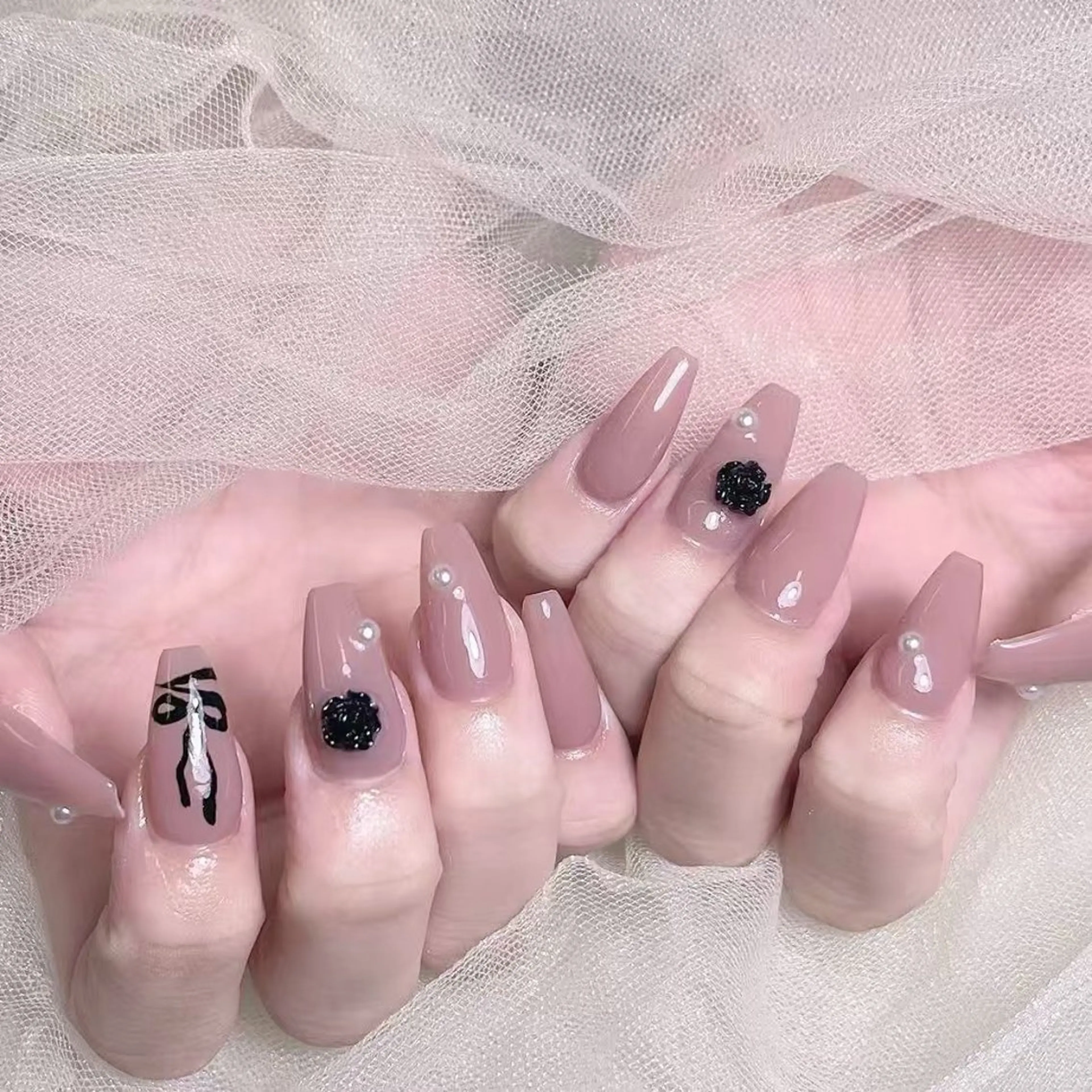 ネイル ハンドネイル Queens みなみのネイルデザイン