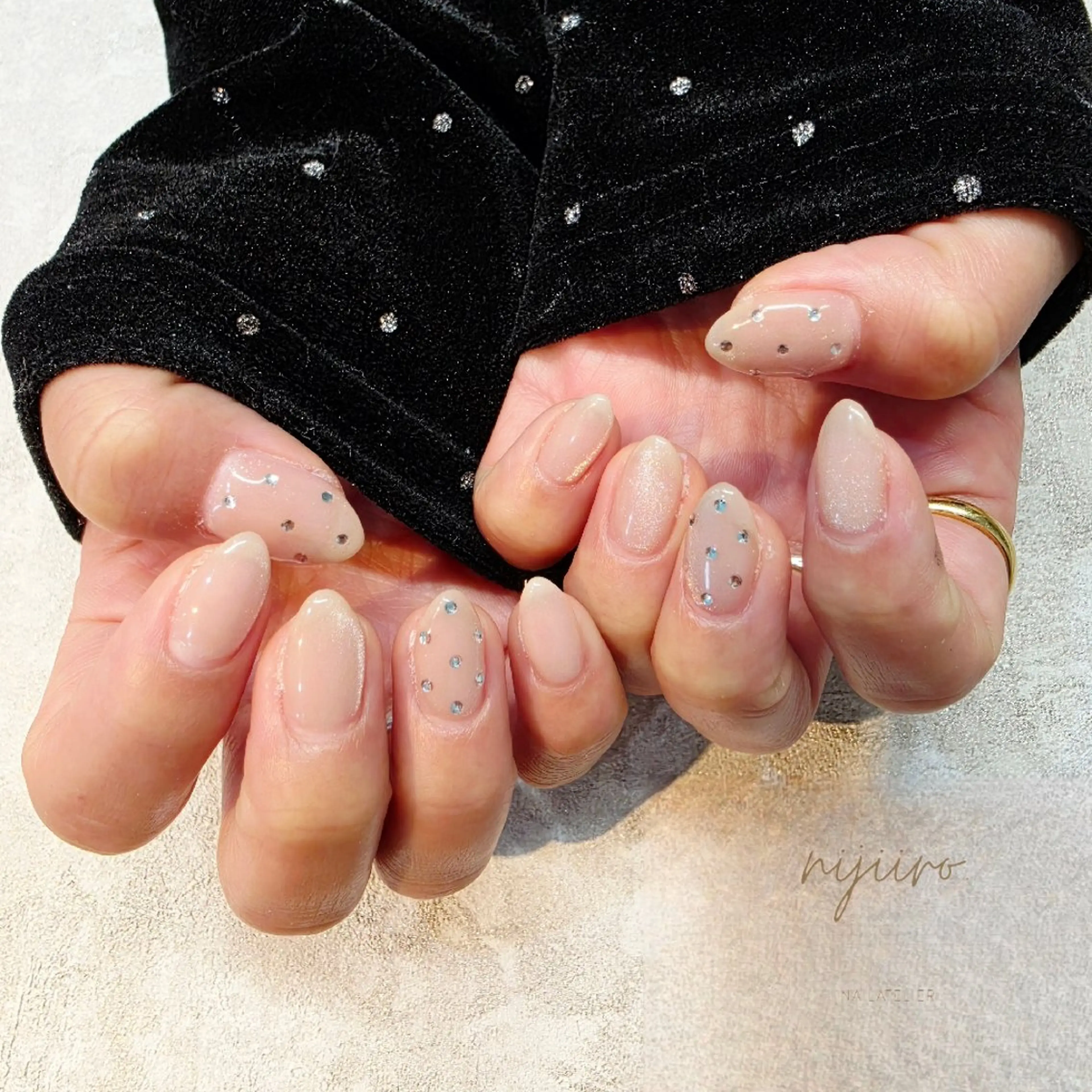 ネイル ハンドネイル nailatelier nijiiro.所属・nijiiro🌈 サトウのネイルデザイン