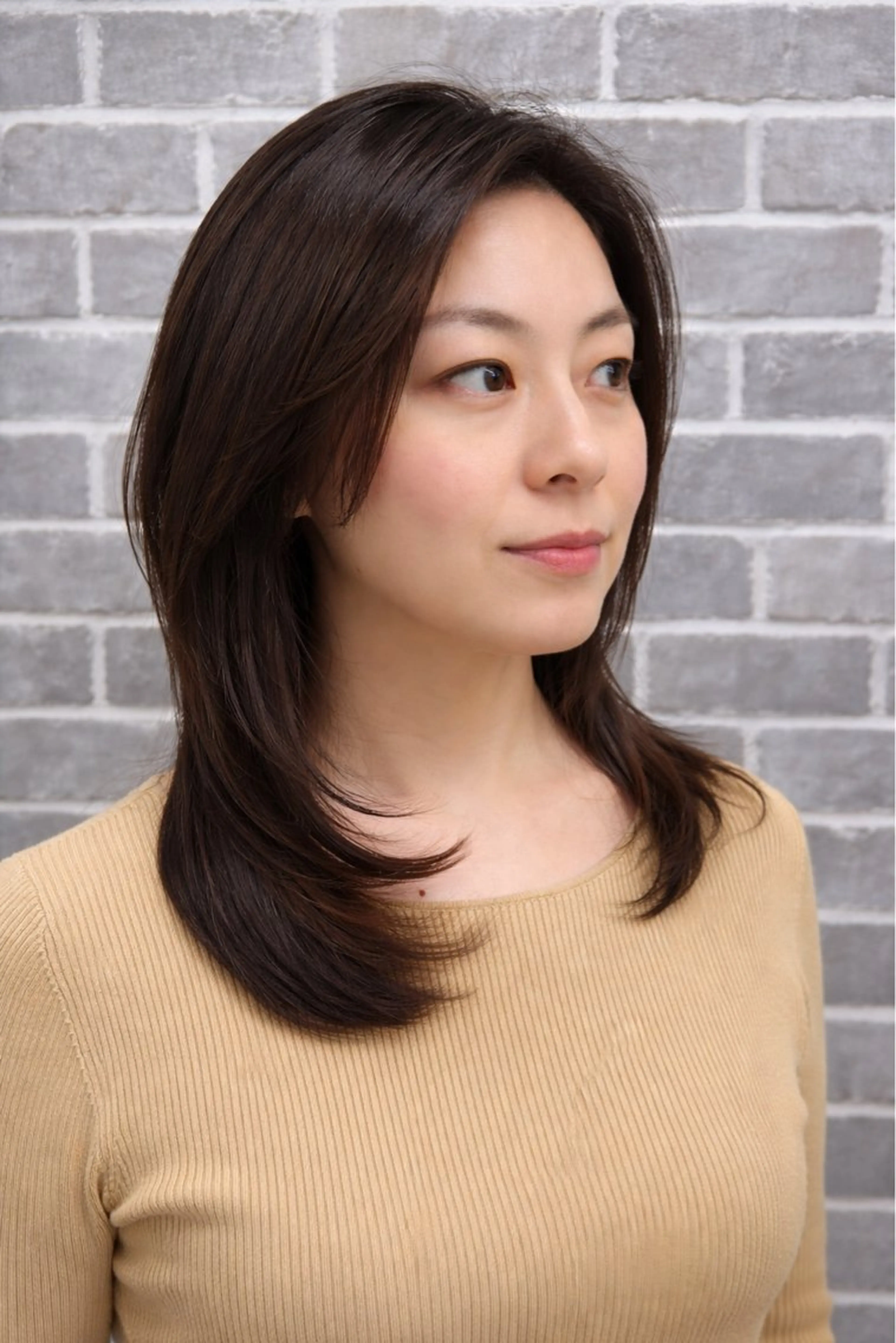 セミロング レイヤーカット カット トリートメント Noyヨシモト ヒロトのヘアスタイル
