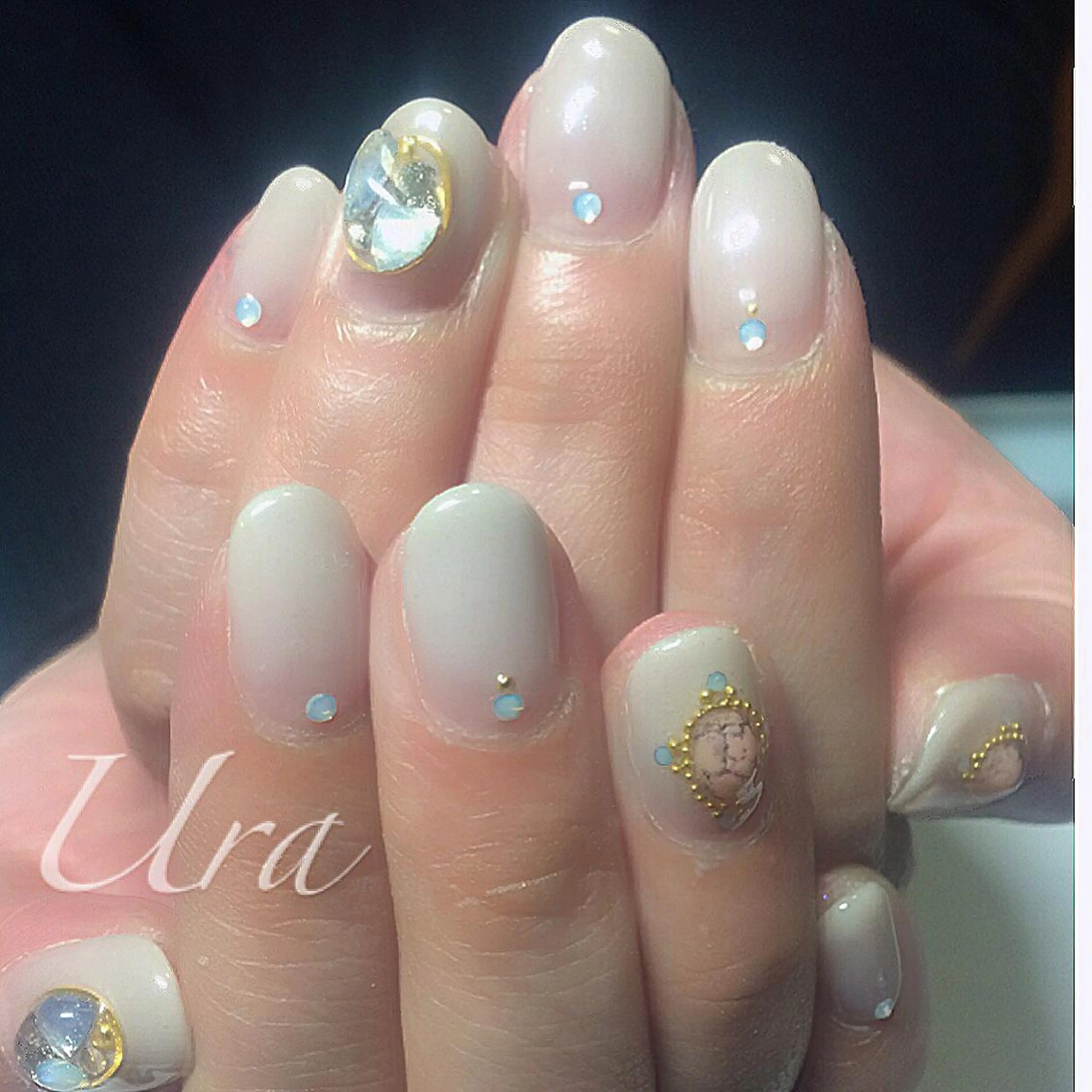ネイル UrakoNail 《nail》のネイルデザイン