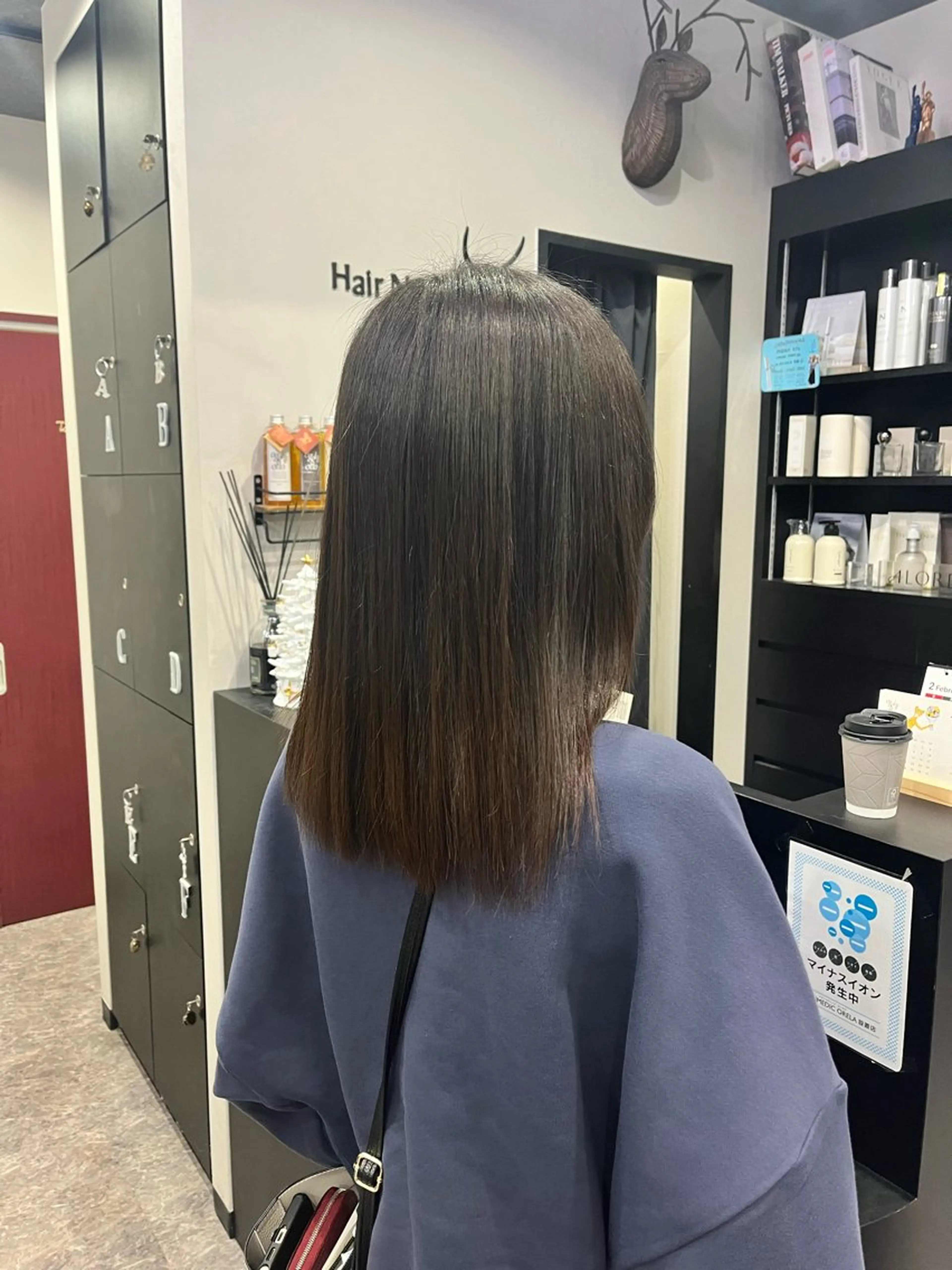 ミディアム カット 友滝 真菜美のヘアスタイル