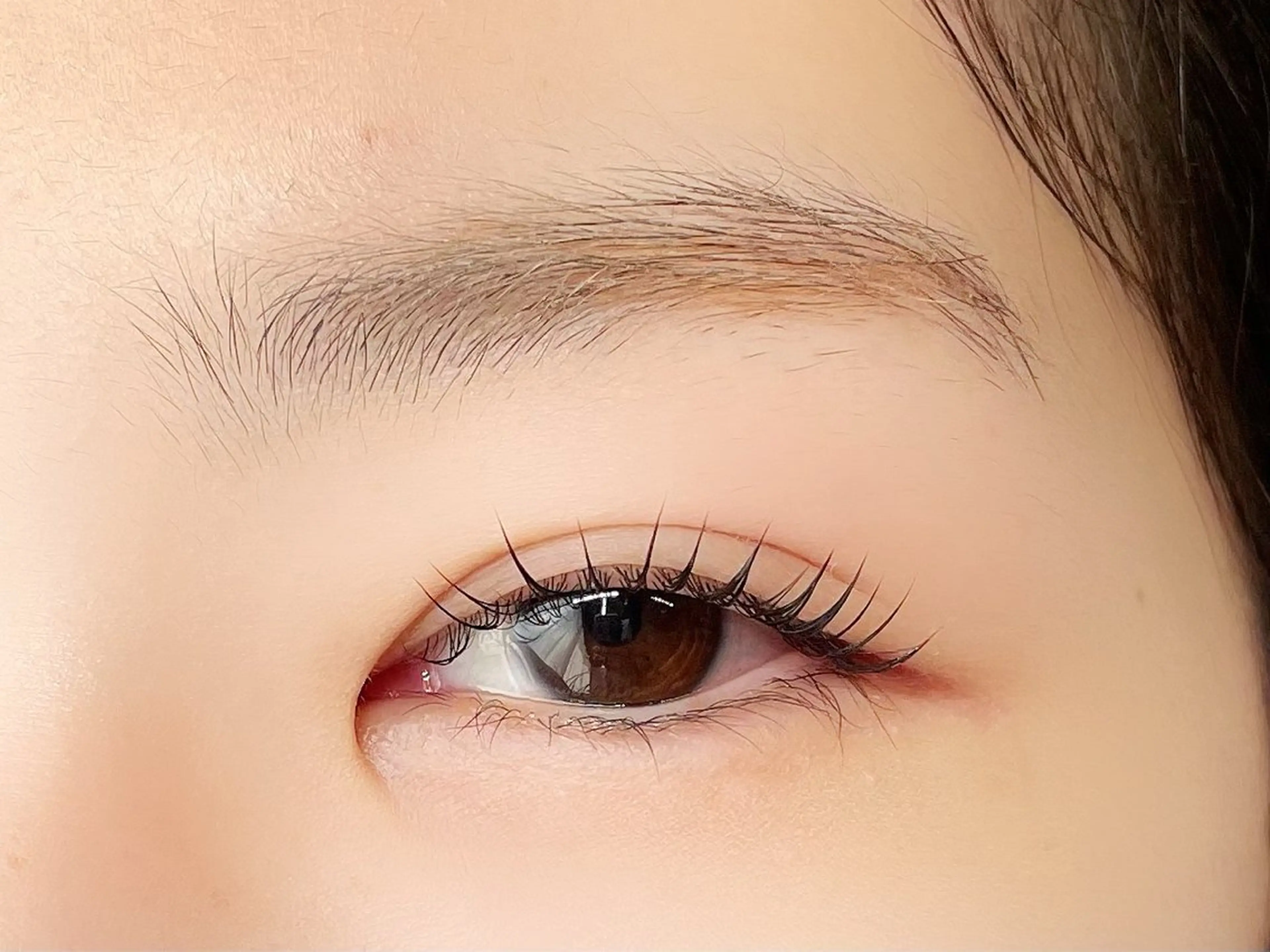 マツエク・マツパ マツパ LILY 猪瀬 ෆ‪ LED/パリ/束感のマツエク・マツパデザイン