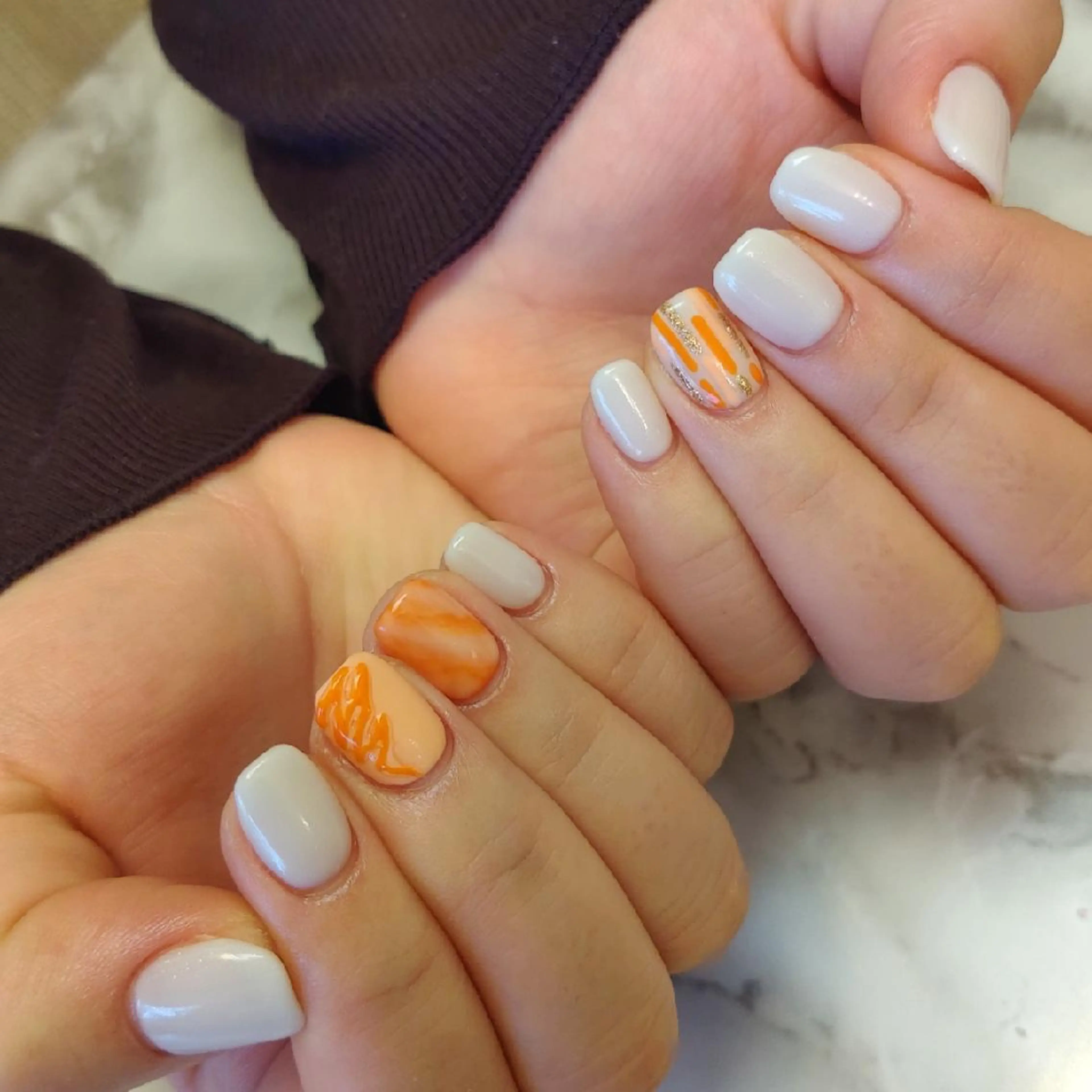 ネイル オレンジ ジェヌインネイル 河内のネイルデザイン
