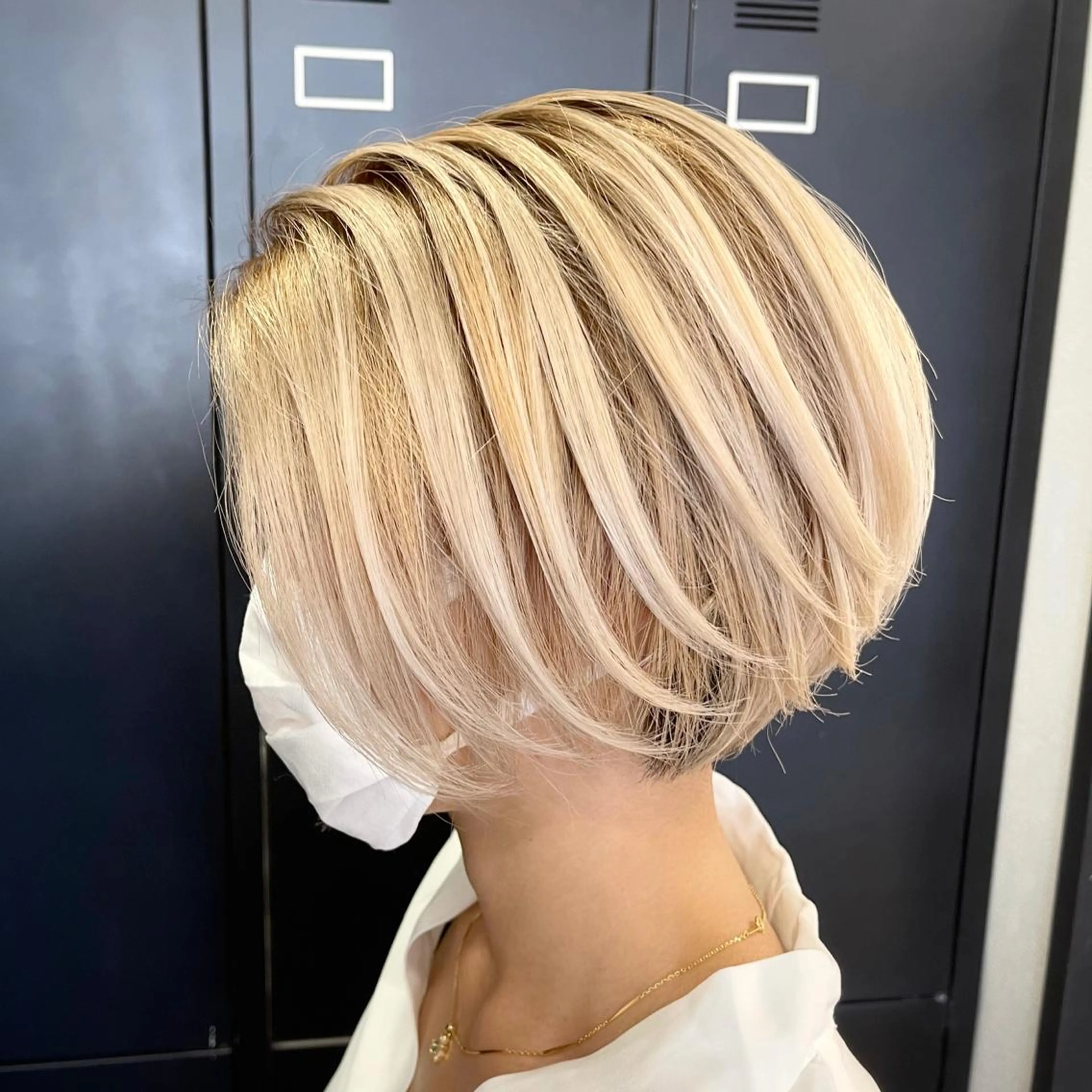 ショート カラー ヘアアレンジ バレイヤージュ デザインカラー ハイライトカラー 外国人風カラー ハイライト アンドウ ユウ/ レイヤーカット/韓国のヘアスタイル