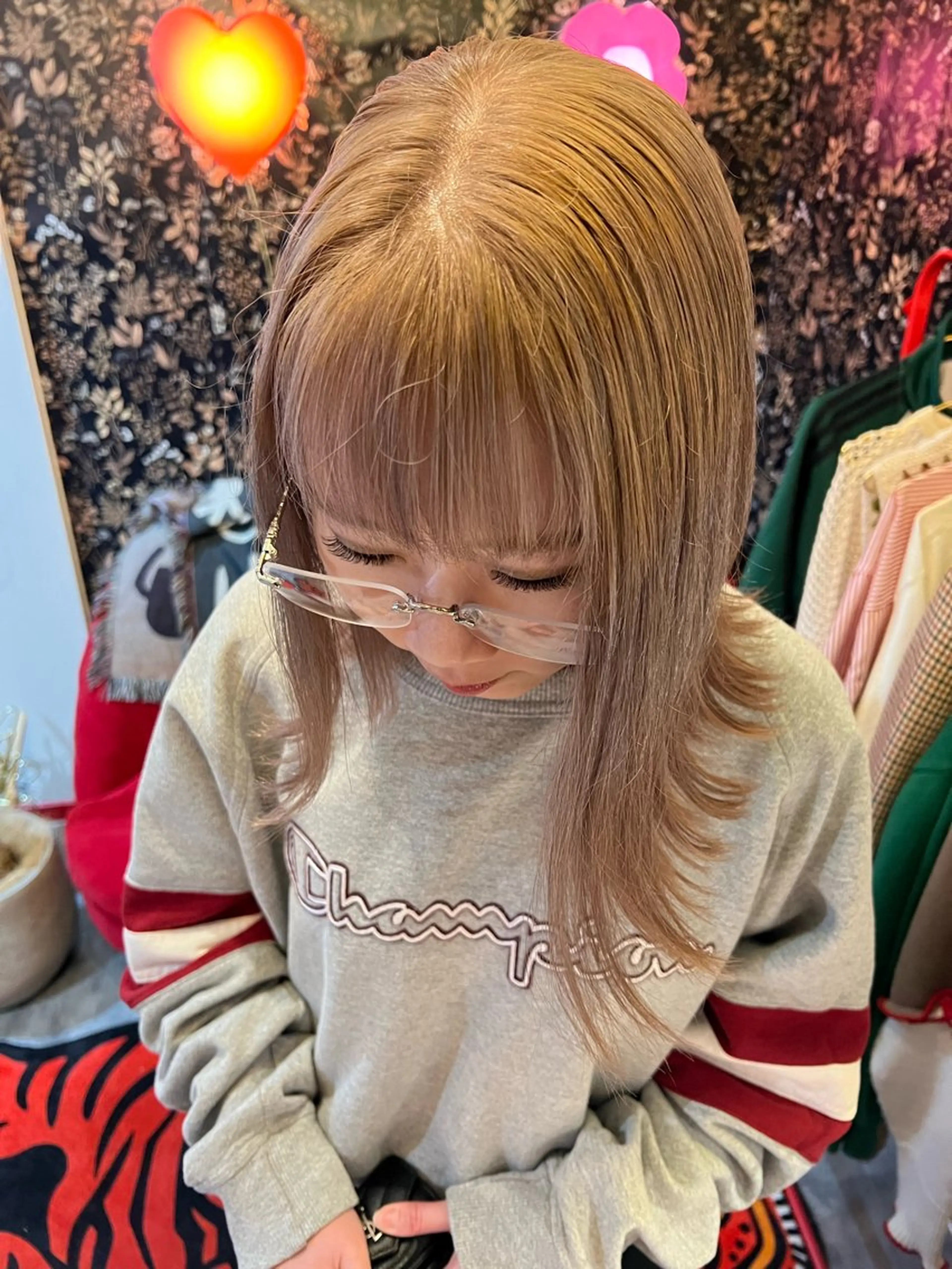 ミディアム カラー ブリーチ ブロンド ホワイトブロンド ヘアカラー カラーパティシエ facce🌼ikoのヘアスタイル