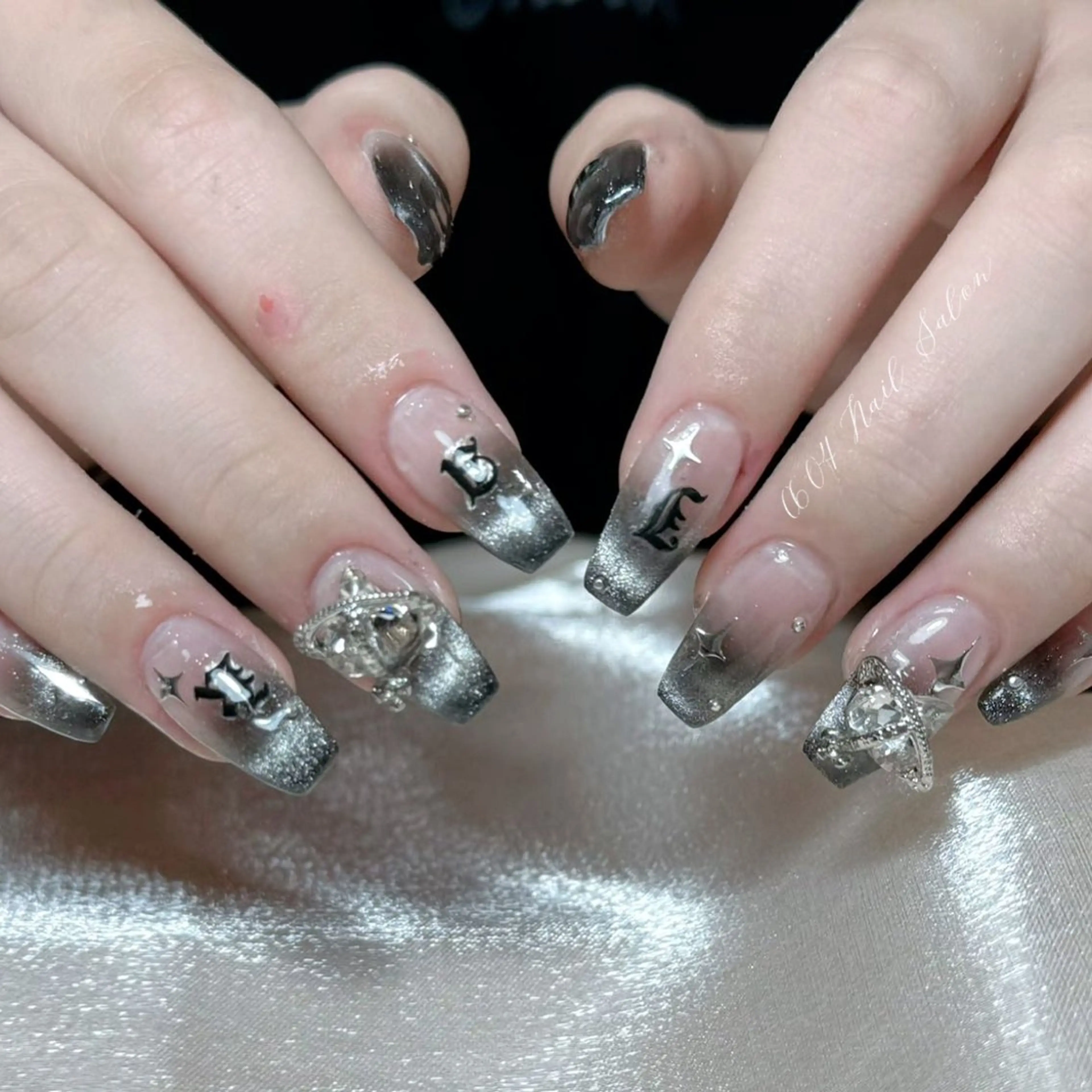 ネイル 長さ出し ネイルチップ ishiro 🍂のネイルデザイン