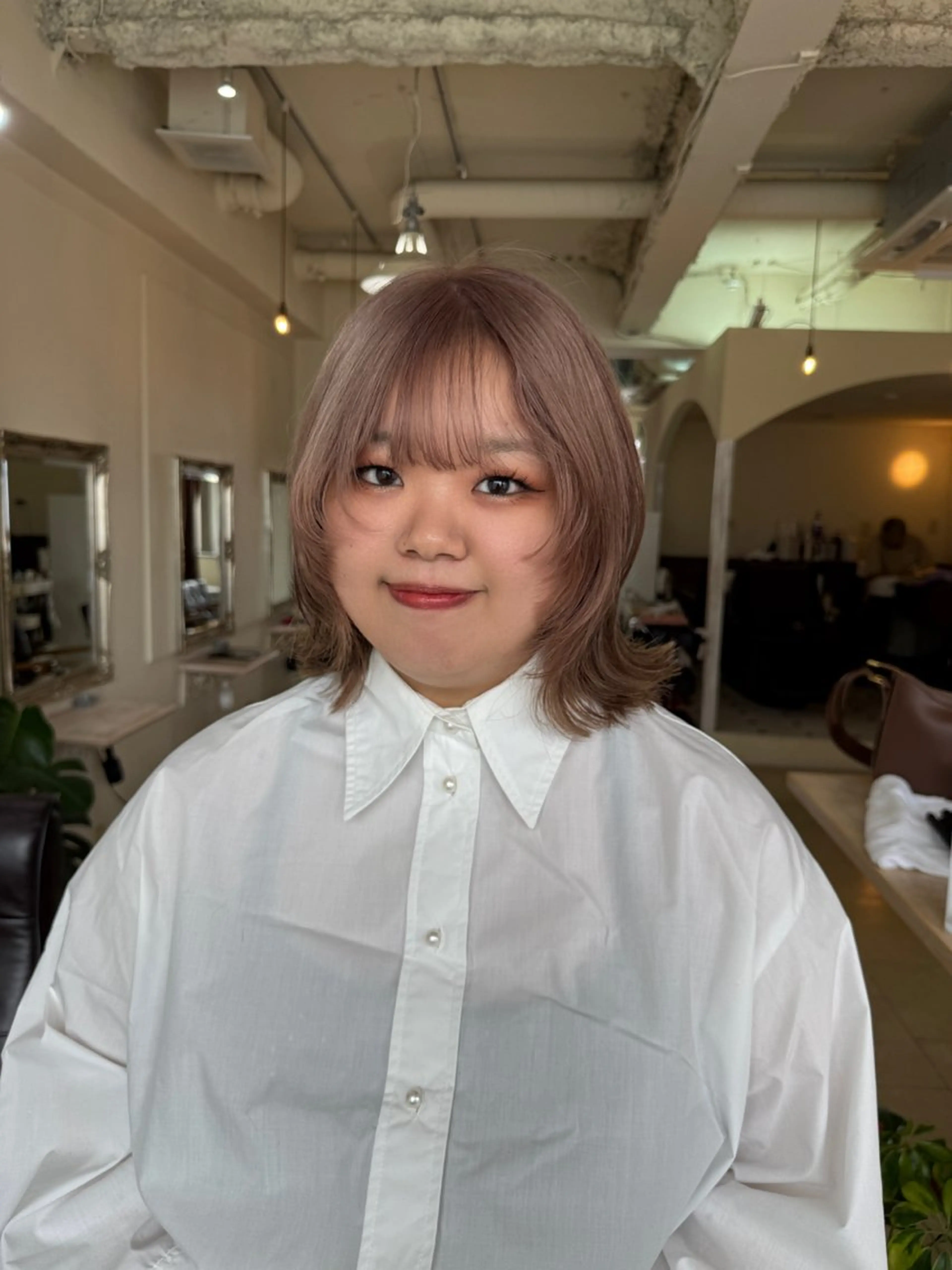 セミロング カット ヘアカラー Maho/海外 レイヤー/ハッシュのヘアスタイル