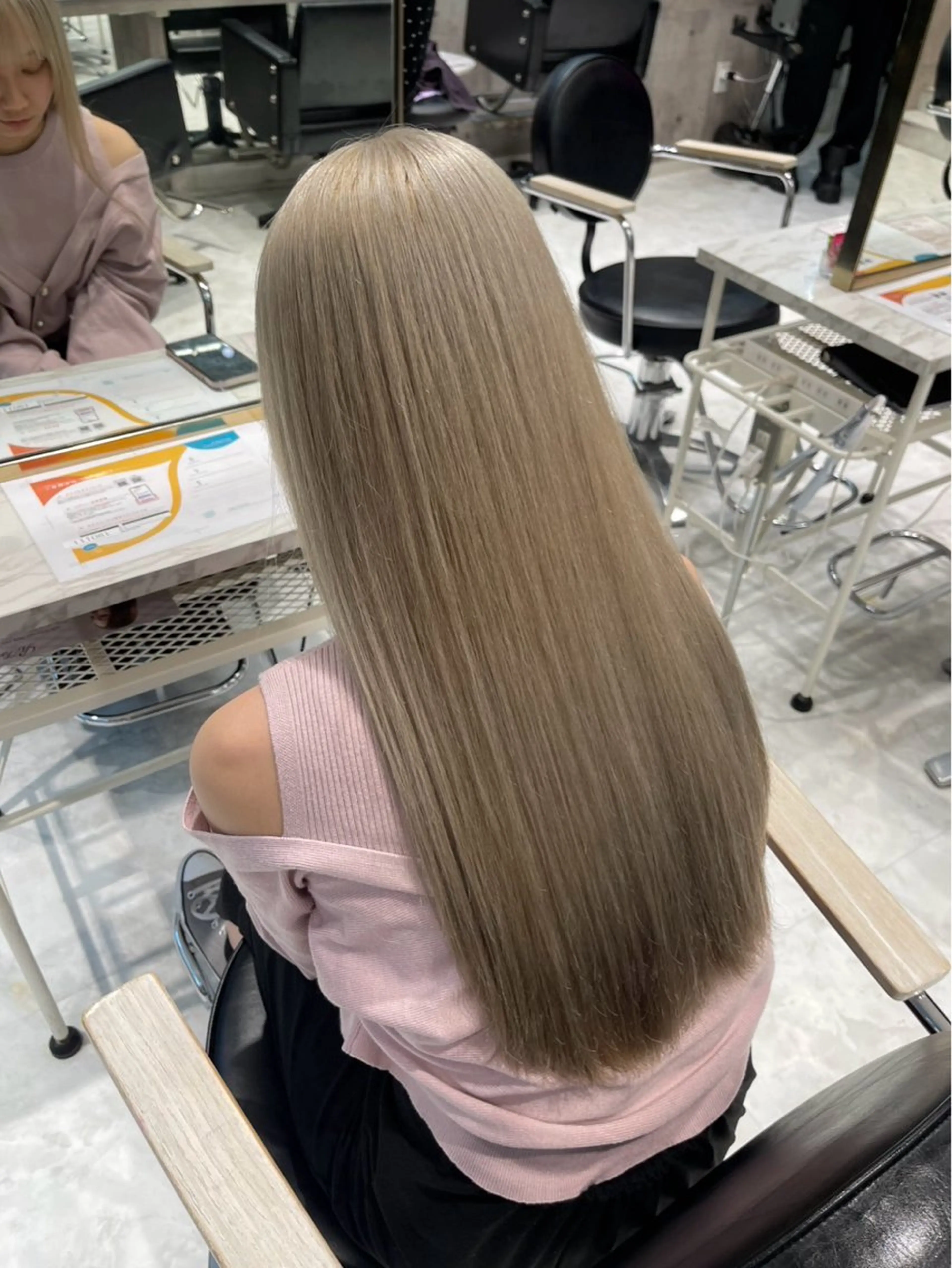 ロング カラー ヘアカラー トリートメント ヘアセット ハイトーンアレンジ 🦋🥀Shuriのヘアスタイル