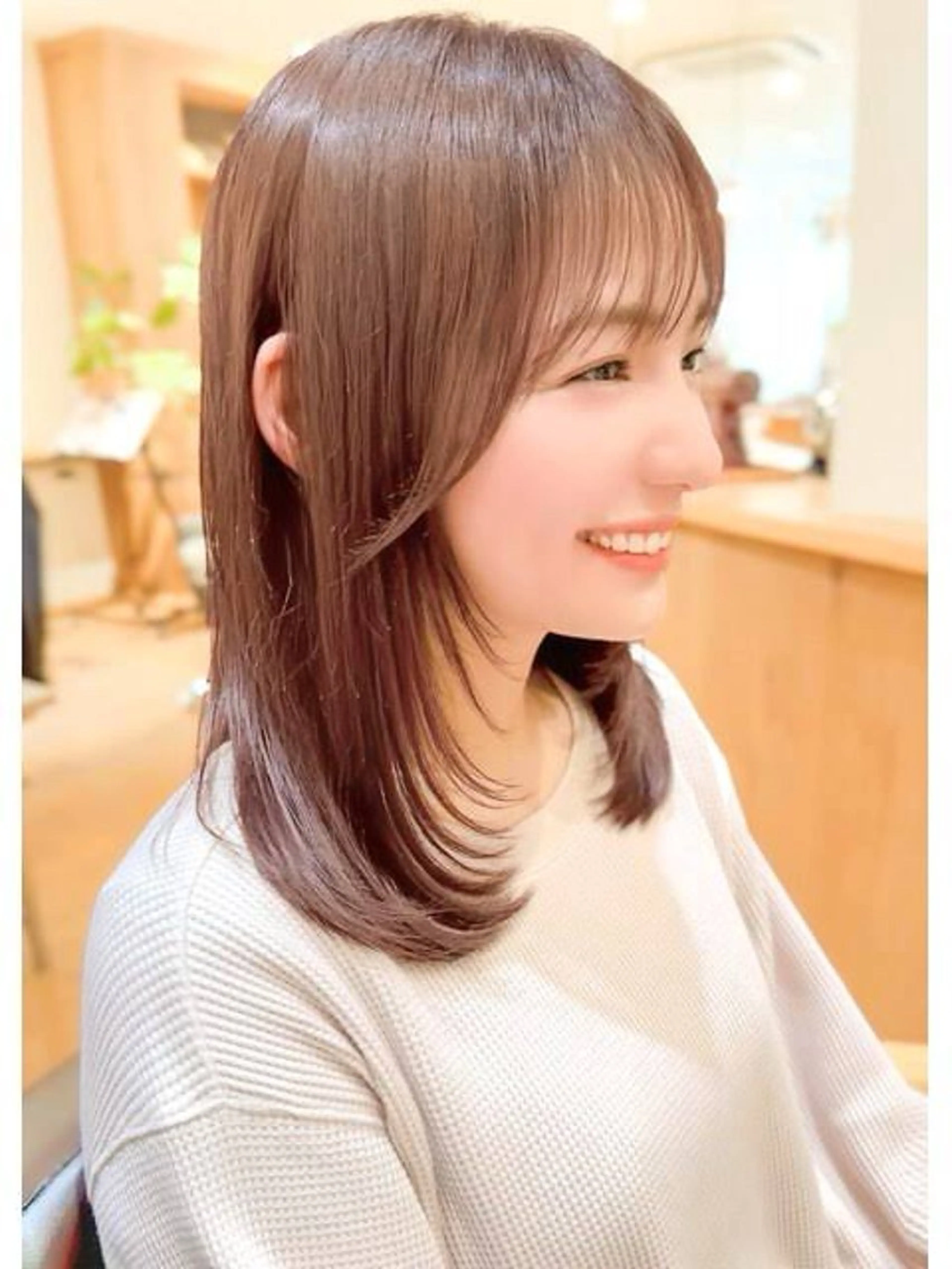 セミロング レイヤーカット カット 寺田 さゆみのヘアスタイル