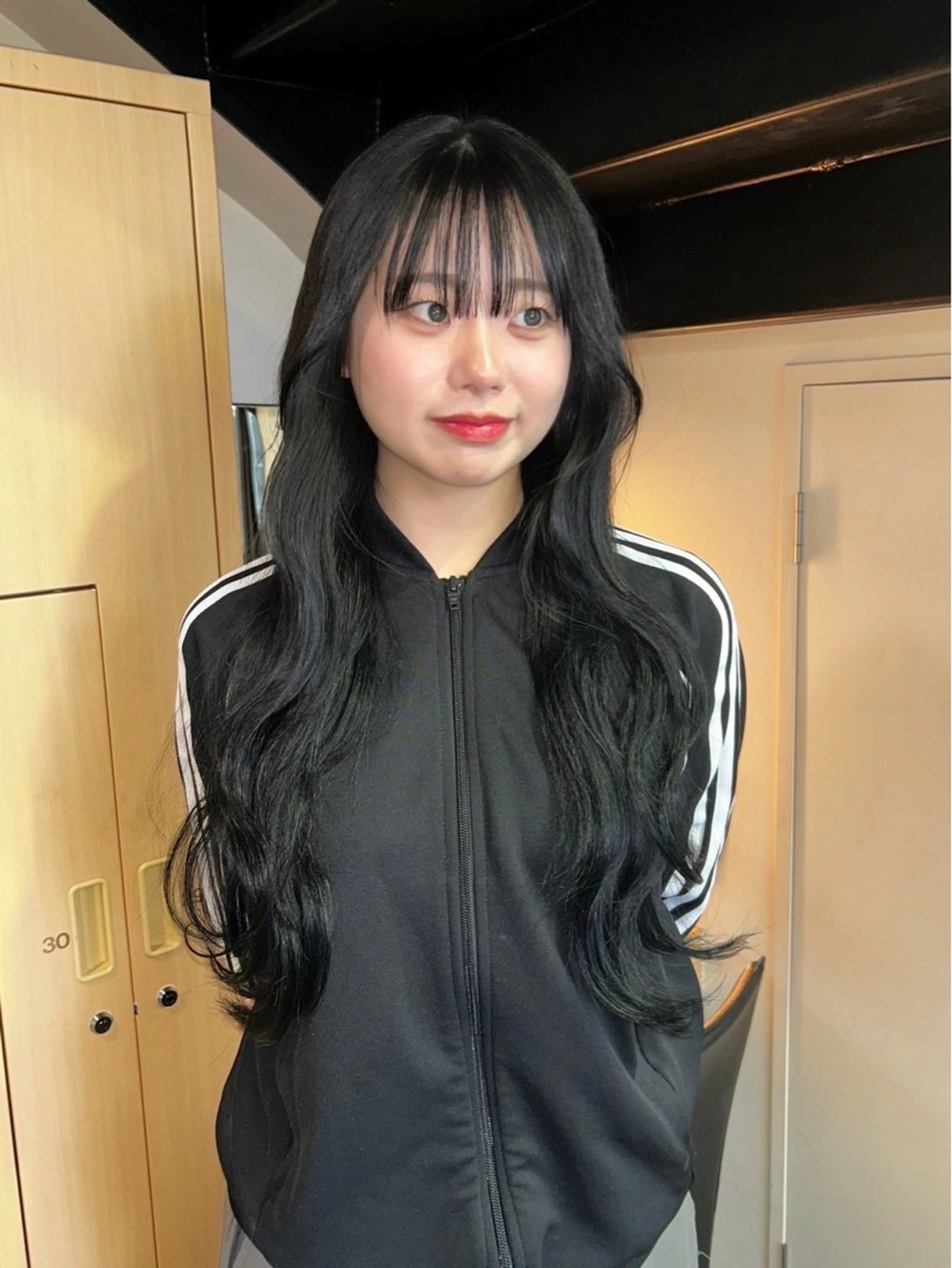 ロング レイヤー／マツエク 💋𝑨𝑵𝑵𝑨のヘアスタイル