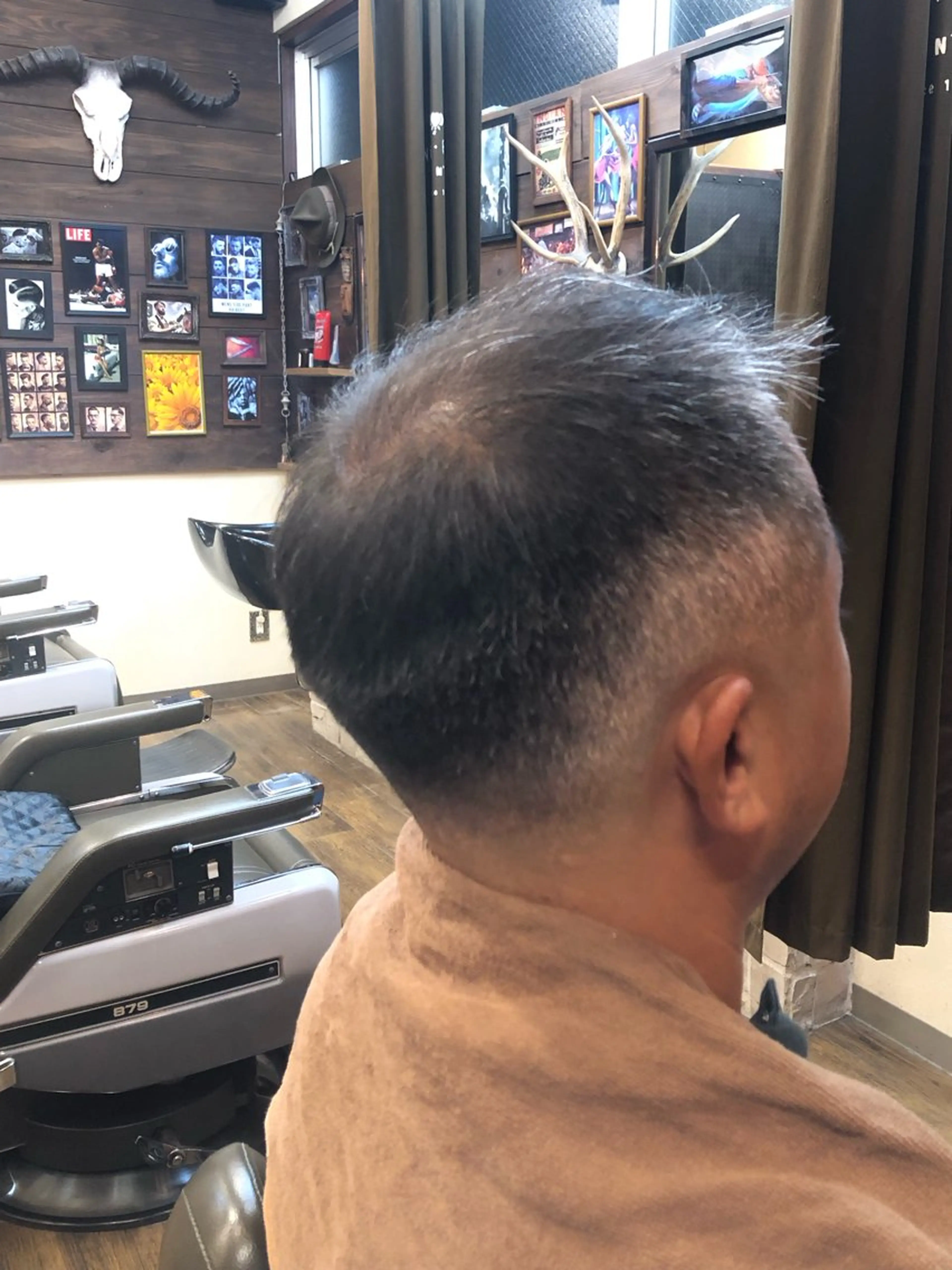 ショート メンズ フェードカット モヒカン スキンフェード ソフトモヒカン ナイルプラス所属・ナイルプラス ヨウのヘアスタイル