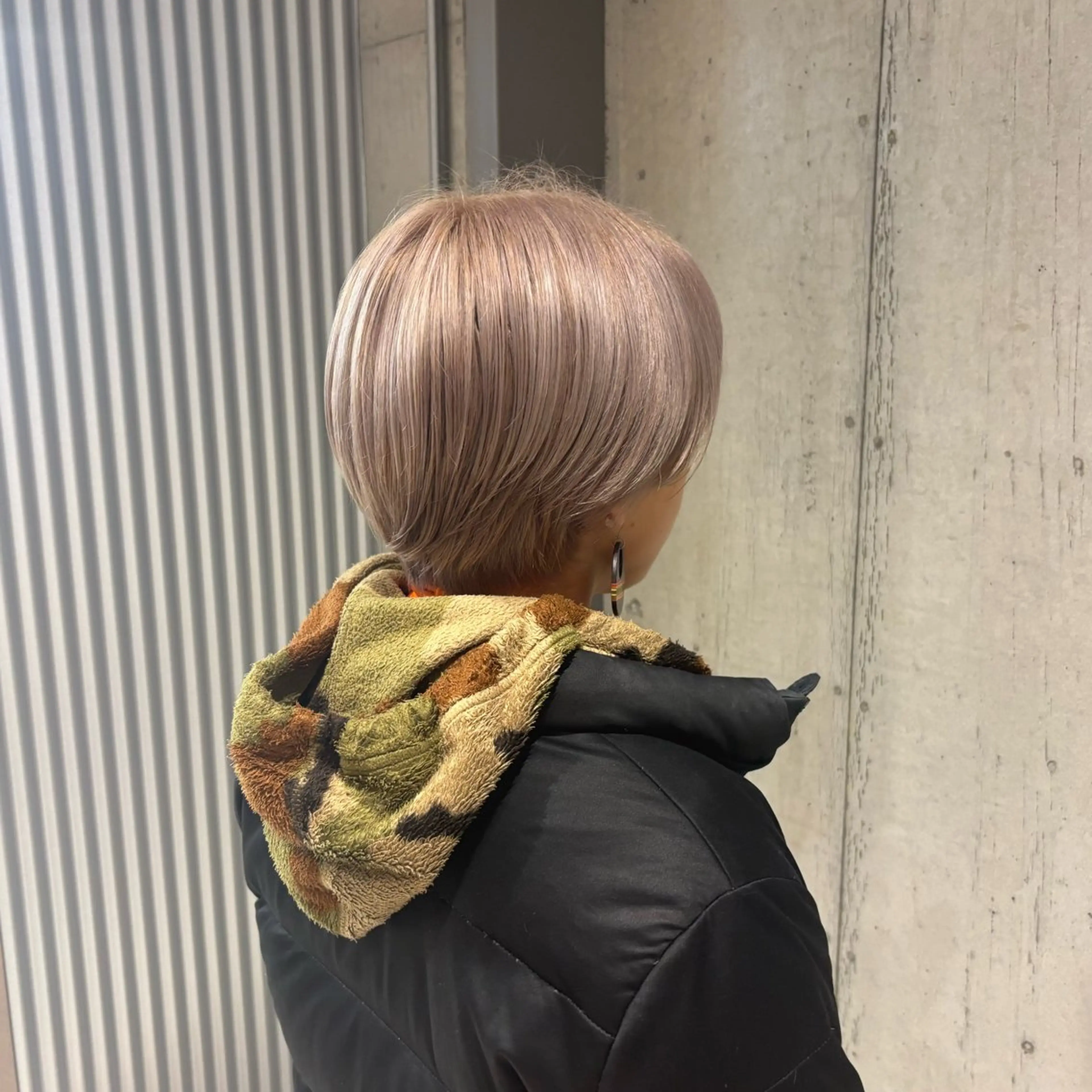 ショート カラー ヘアカラー トリートメント ヘッドスパ ヘアセット 🌼透明感/ ハイトーン🌼リオのヘアスタイル