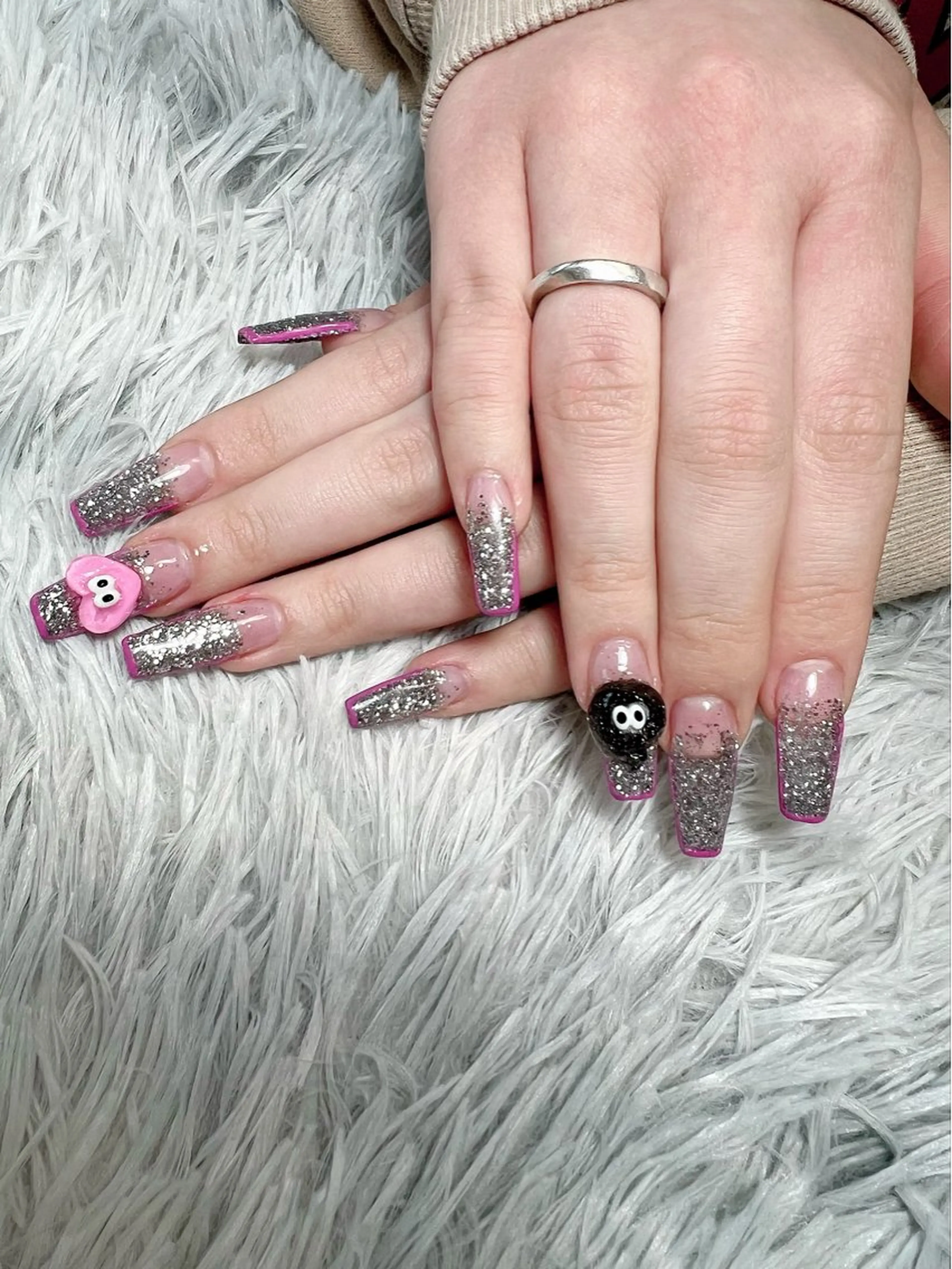 ネイル フレンチネイル ラメ(グリッター) ラメグラデーション スカルプネイル ハンドネイル シェヌネイル JURAのネイルデザイン