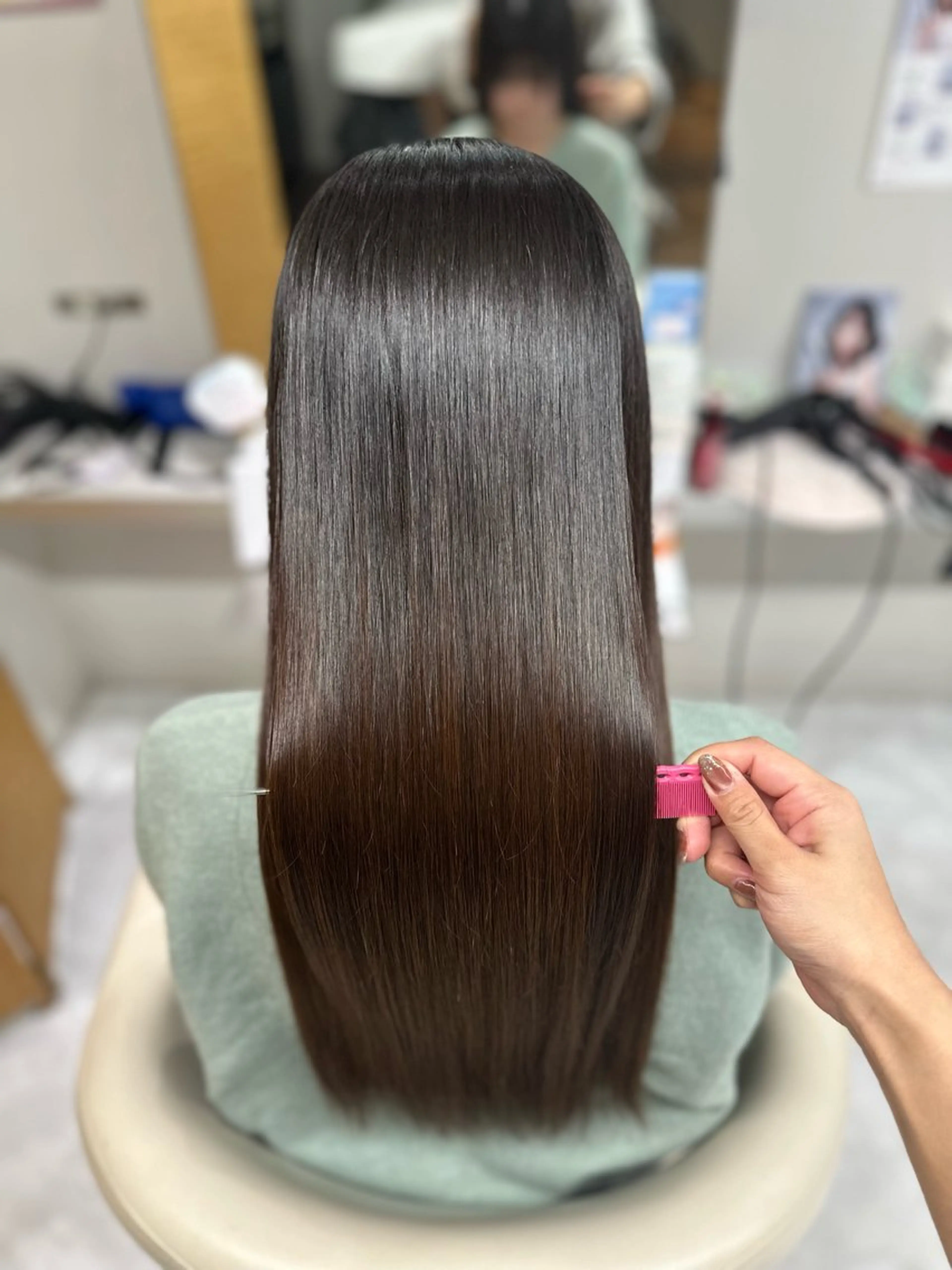 ロング パーマ 顔周りカット 髪質改善 縮毛矯正 トリートメント 縮毛矯正 LUPI byLee MIUのヘアスタイル