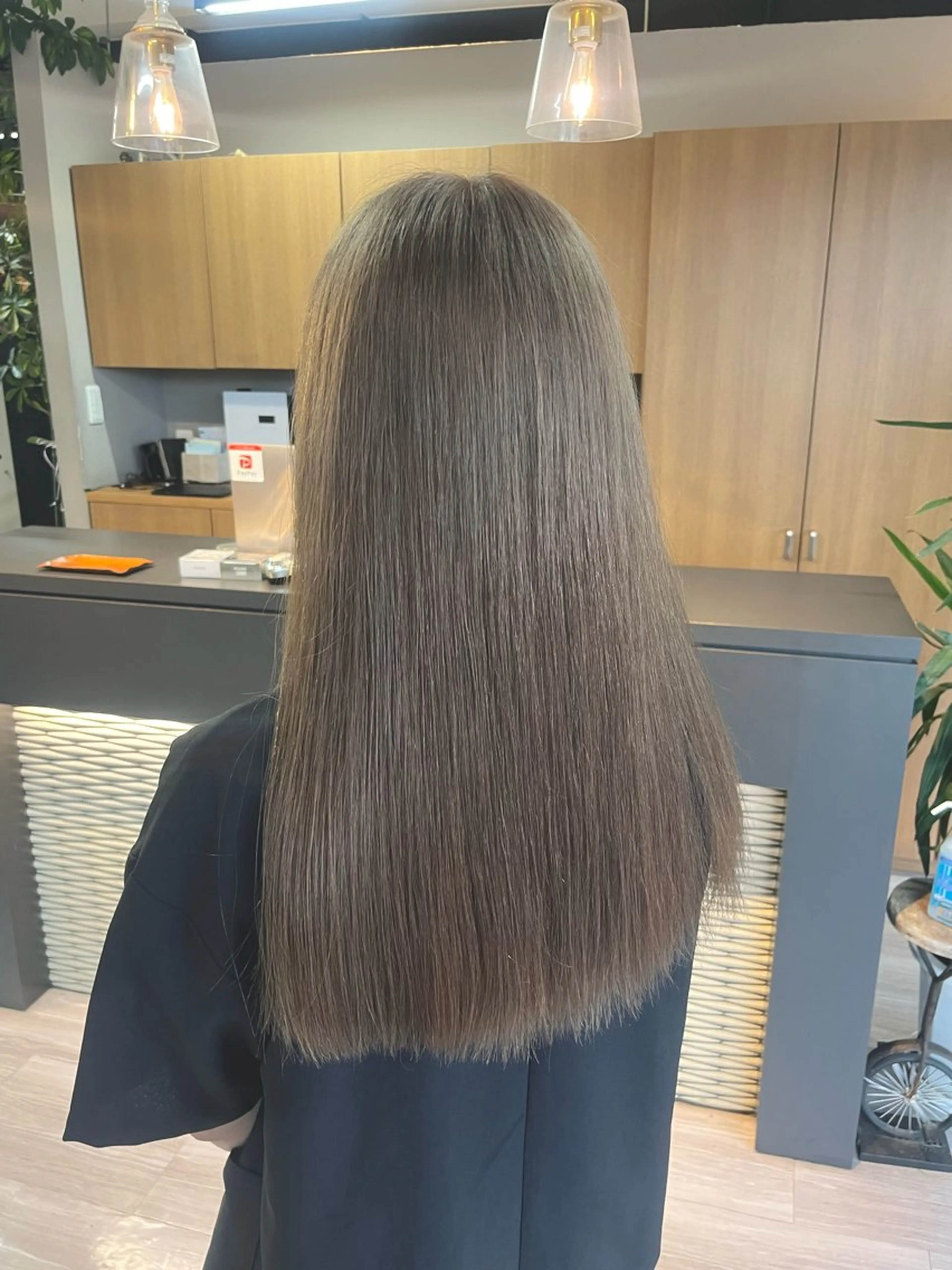 セミロング alu yuinaのヘアスタイル