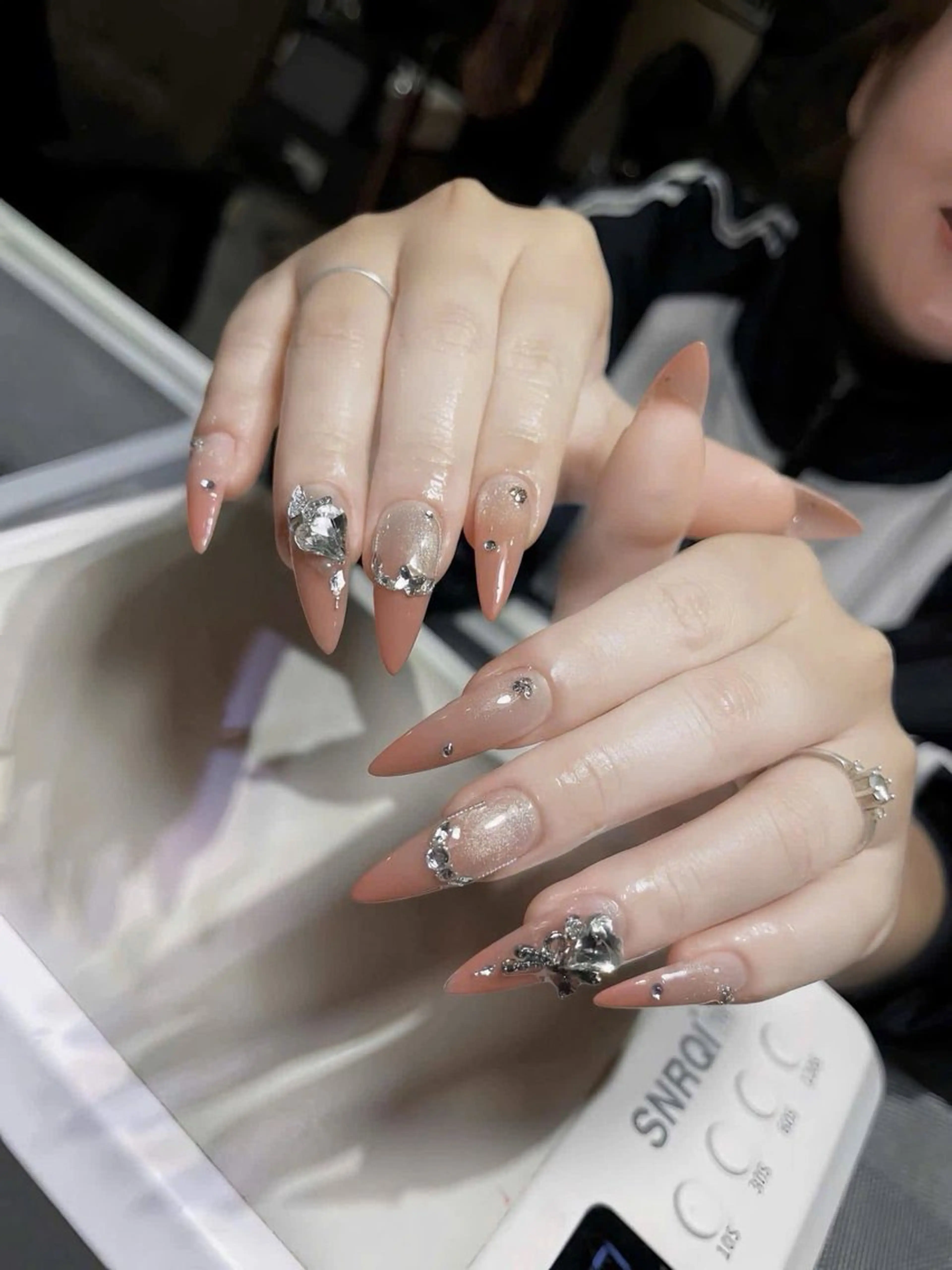 ネイル ハンドネイル IRO Nail Studioのネイルデザイン