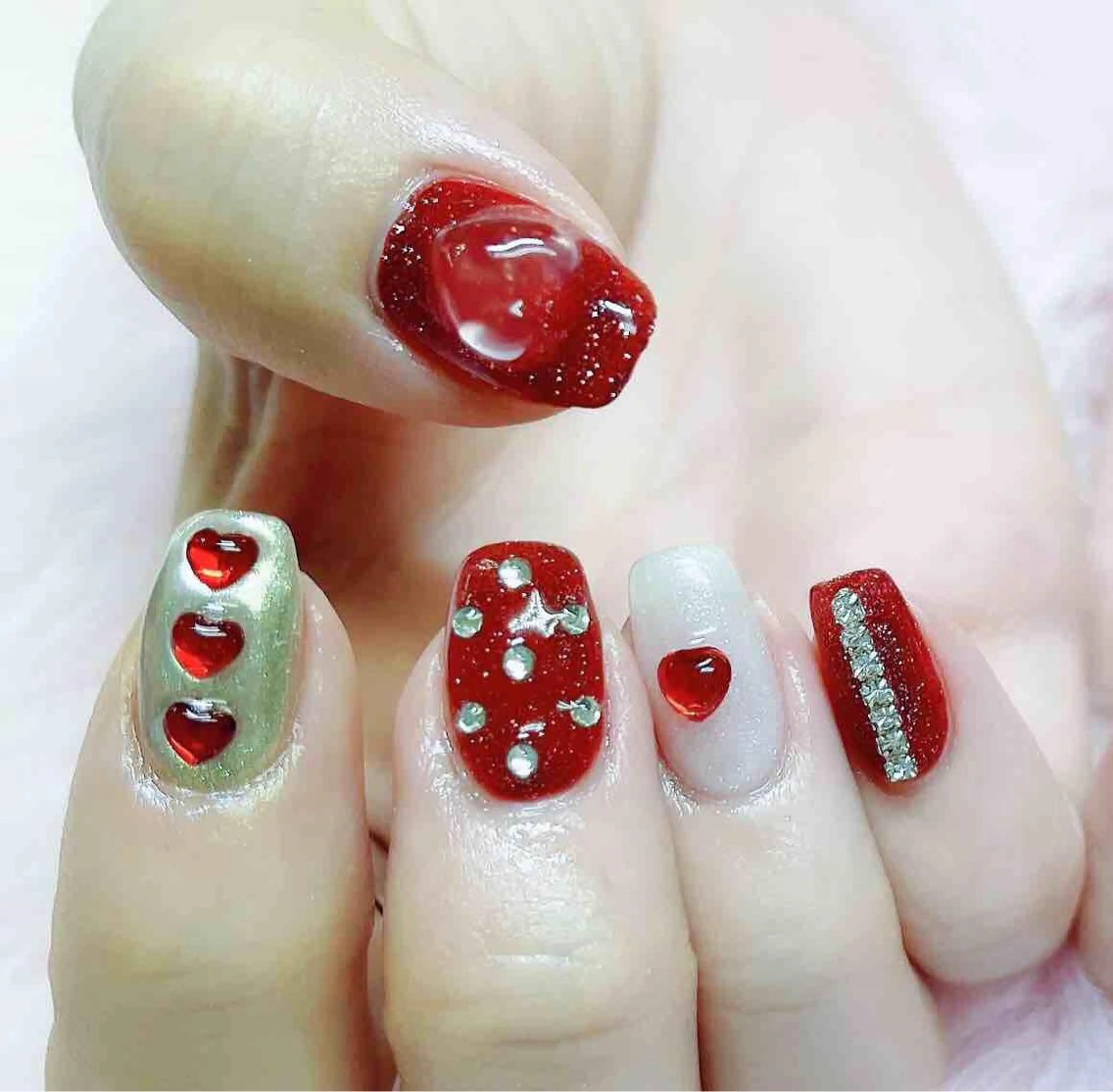 ネイル ハンドネイル MoonNail ユリ🌸のネイルデザイン