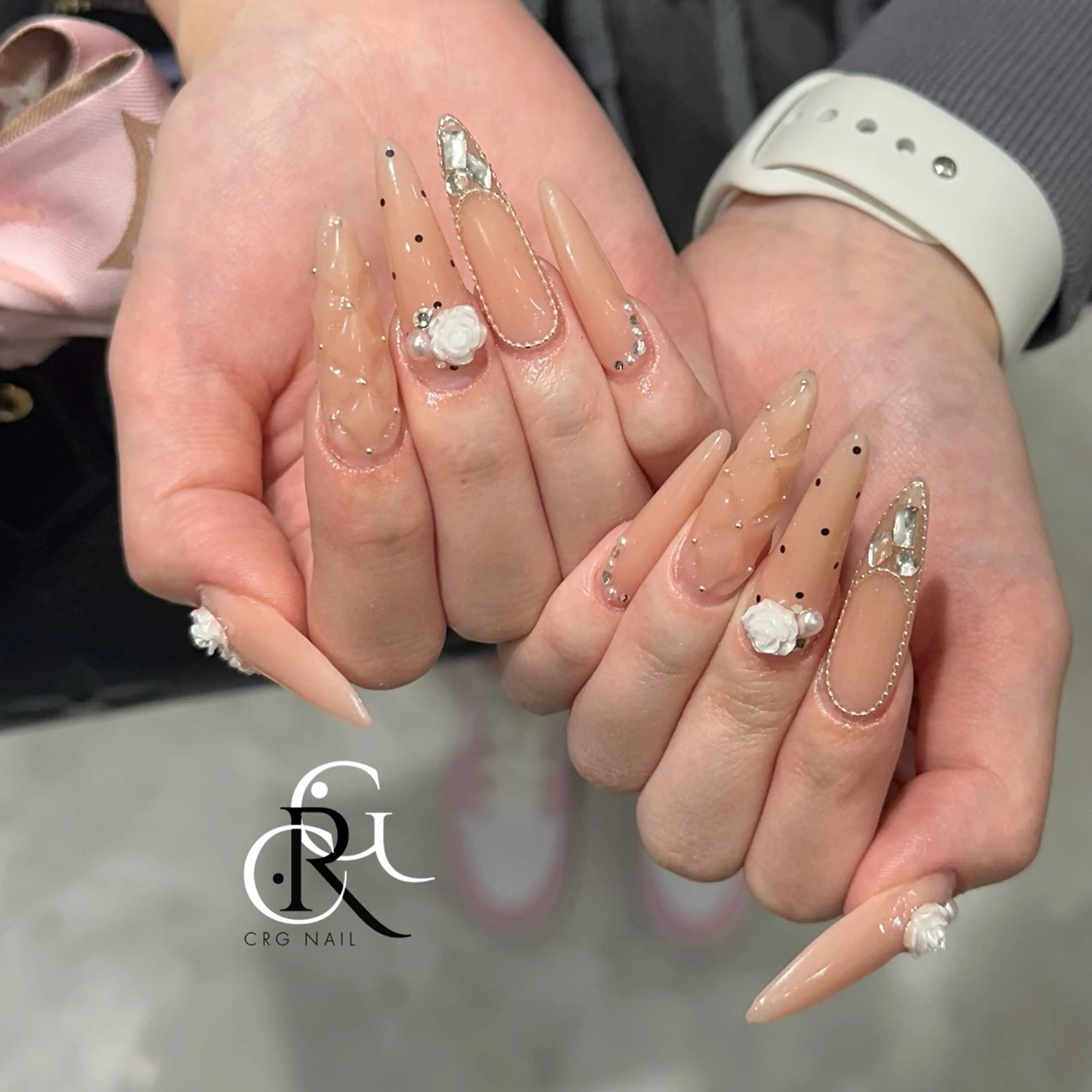 ロング ハンドネイル CRGNAIL TOKOのネイルデザイン