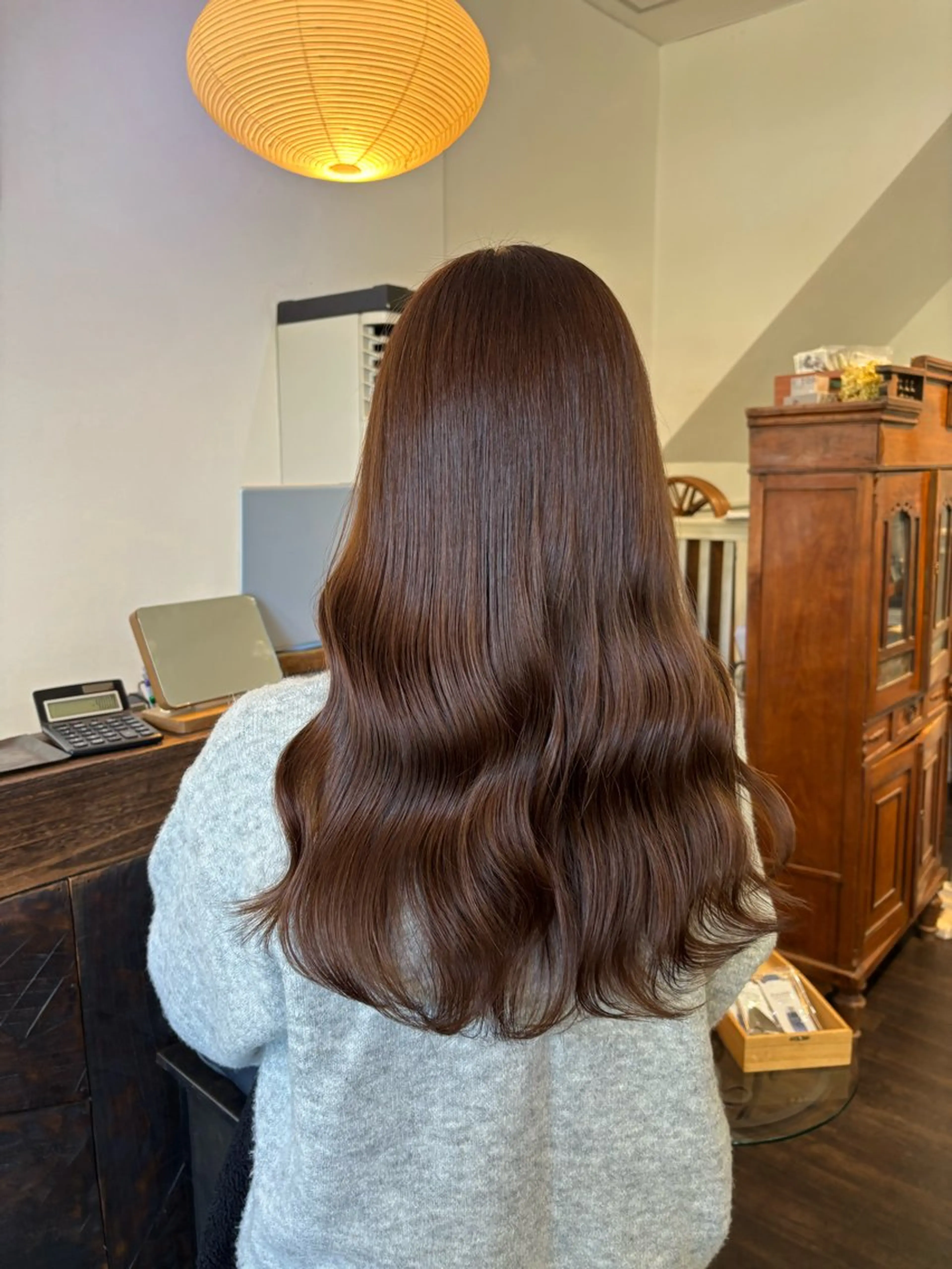 ロング カラー カット ヘアカラー 三國 栞音のヘアスタイル