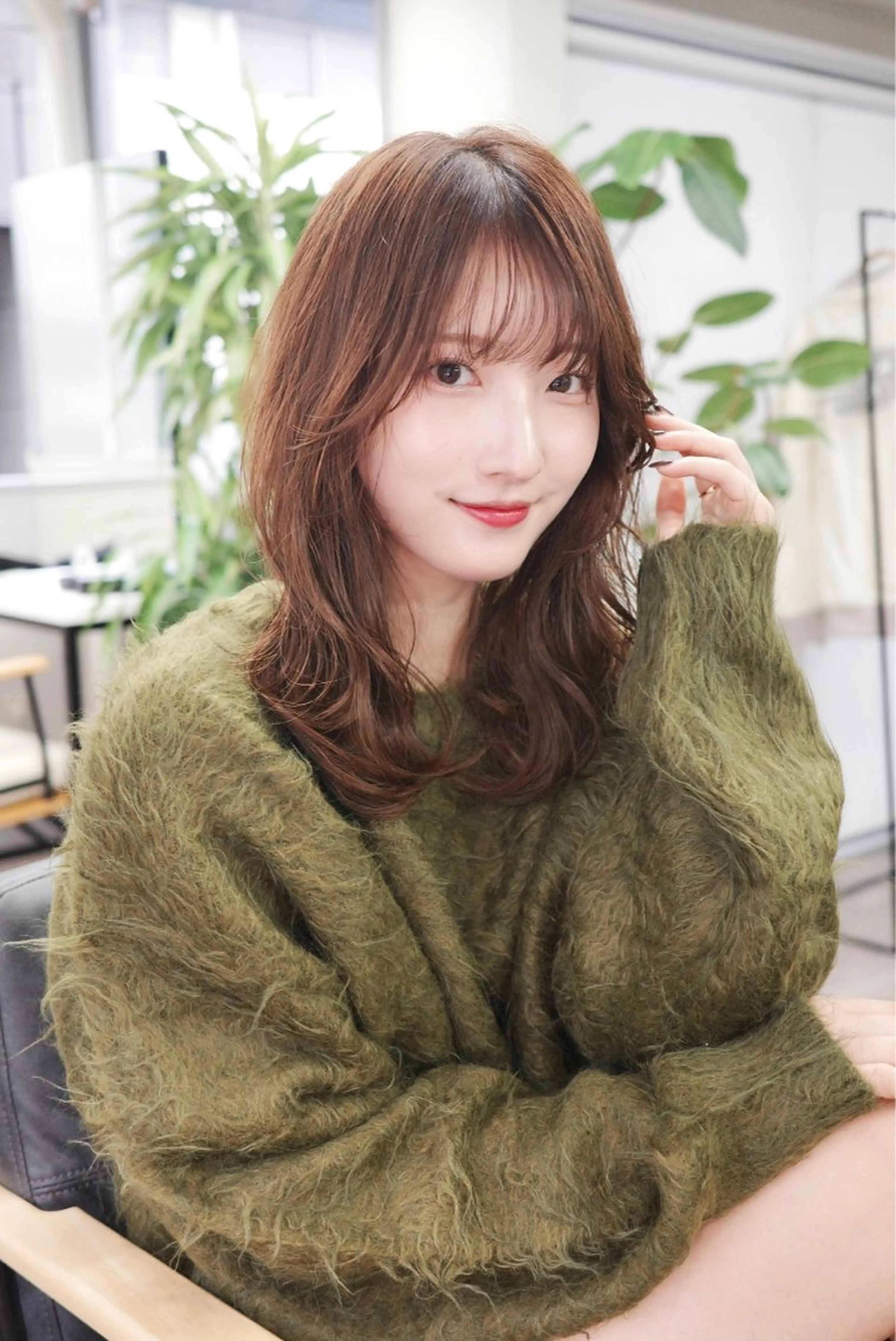 ミディアム カラー ミディアムレイヤー レイヤーカット ✨上品レディーなヘア スタイルへ✨髙木諒也のヘアスタイル