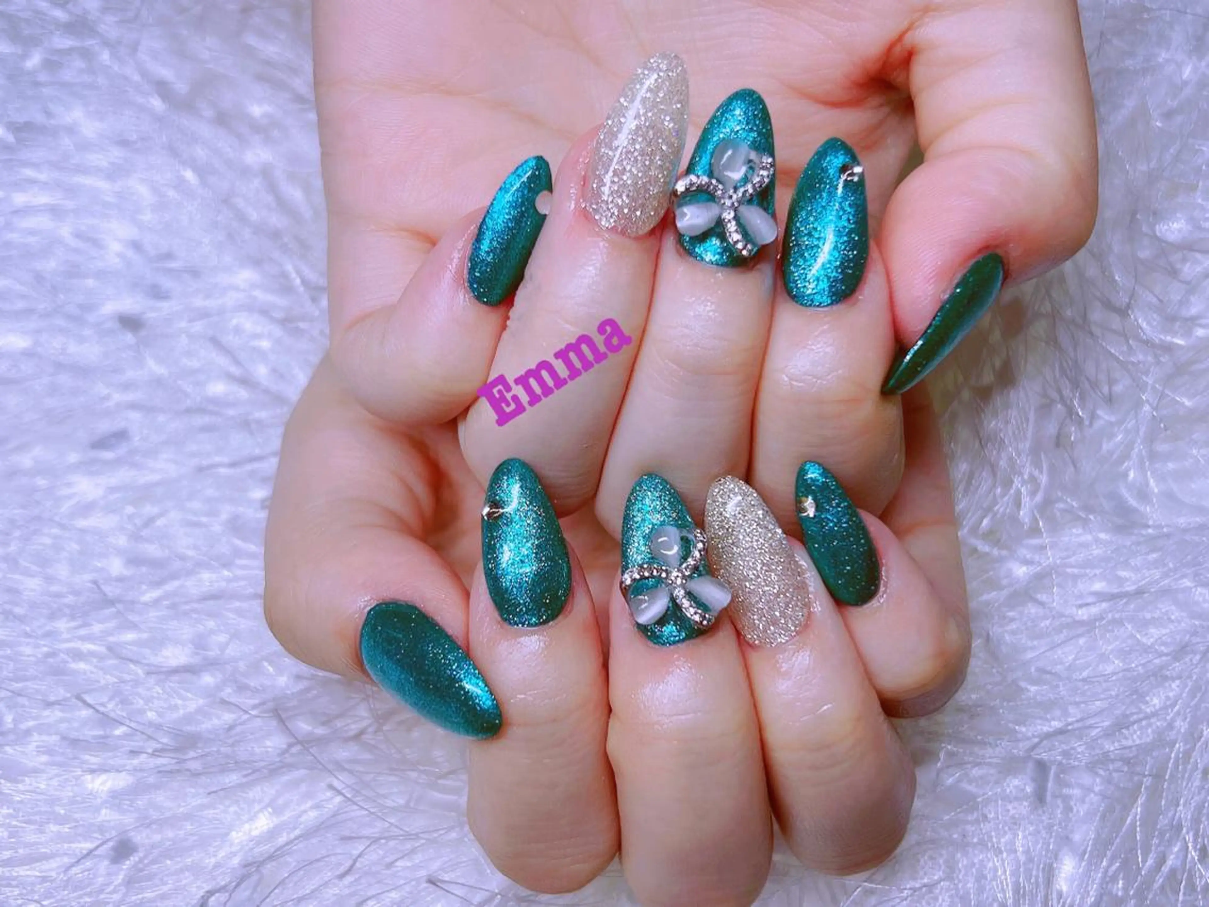 ネイル 長さ出し ネイルチップ ハンドネイル ISA_ BELLAのネイルデザイン