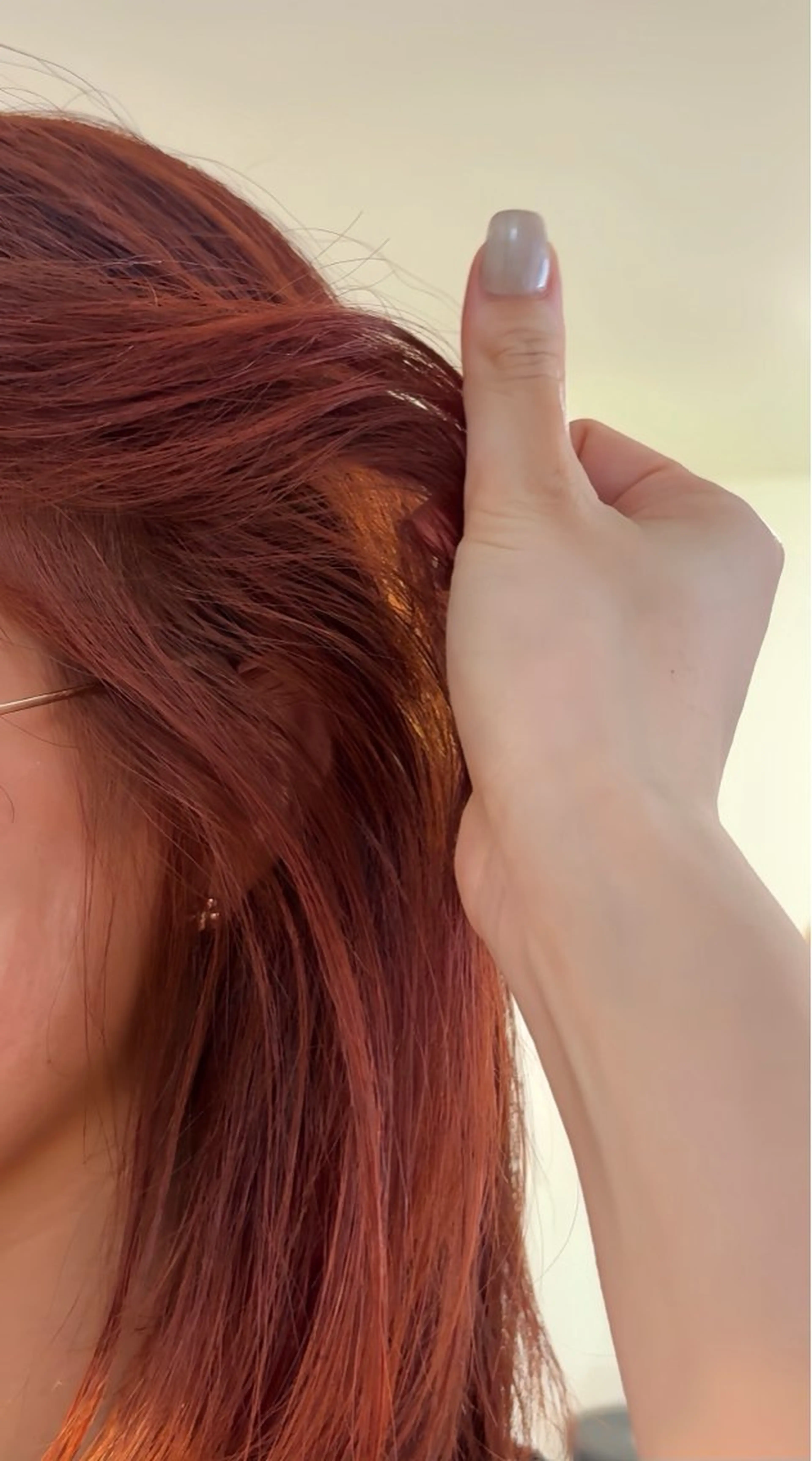 カラー 佐々木 遥菜のヘアスタイル