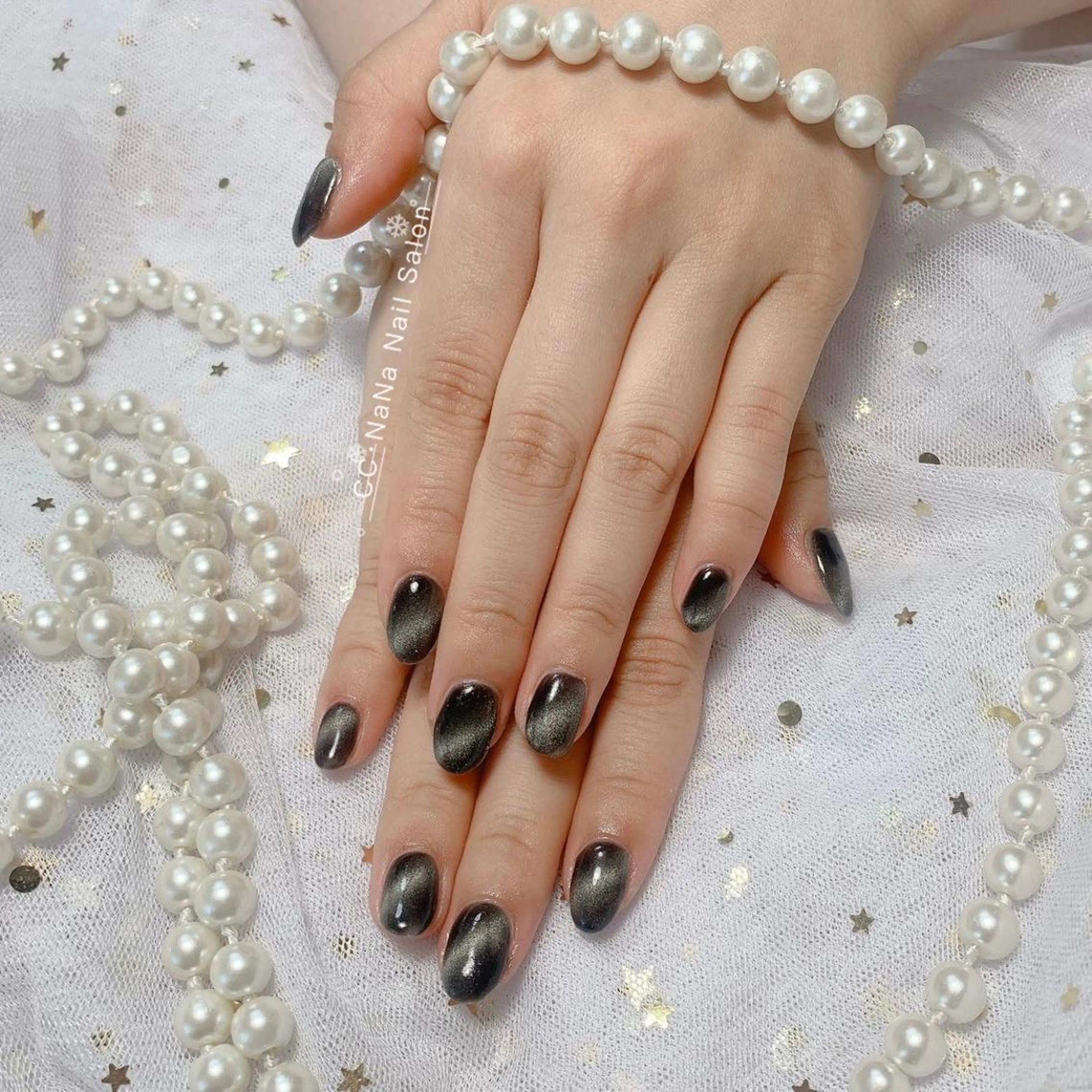 ネイル マグネットネイル ハンドネイル 💎CC・NaNa 韓国風ネイル🌙Cのネイルデザイン