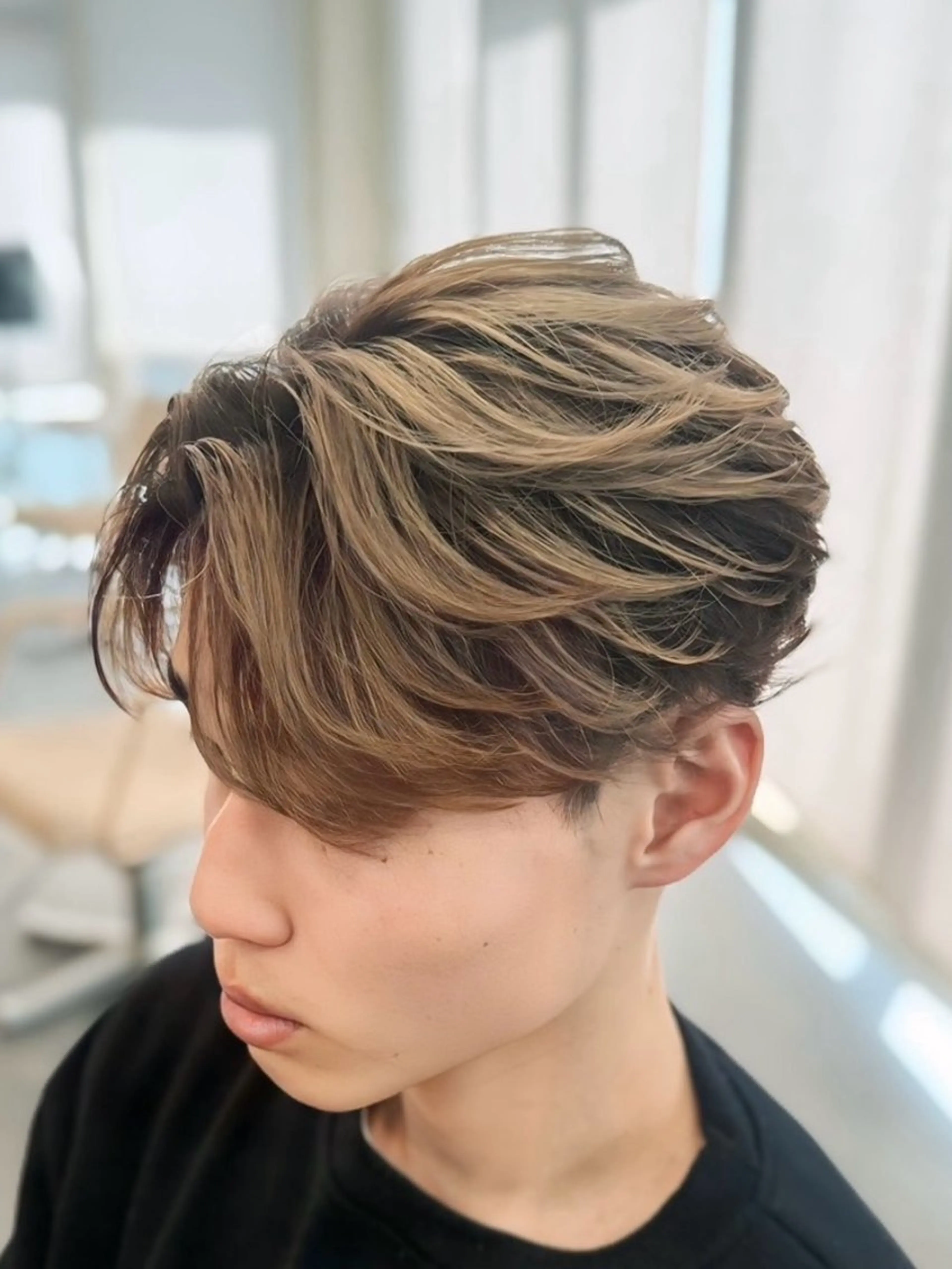 ショート カラー メンズ メンズバレイヤージュ バレイヤージュ レイヤーカット 井ノ本 成海 / カラー/縮毛矯正のヘアスタイル