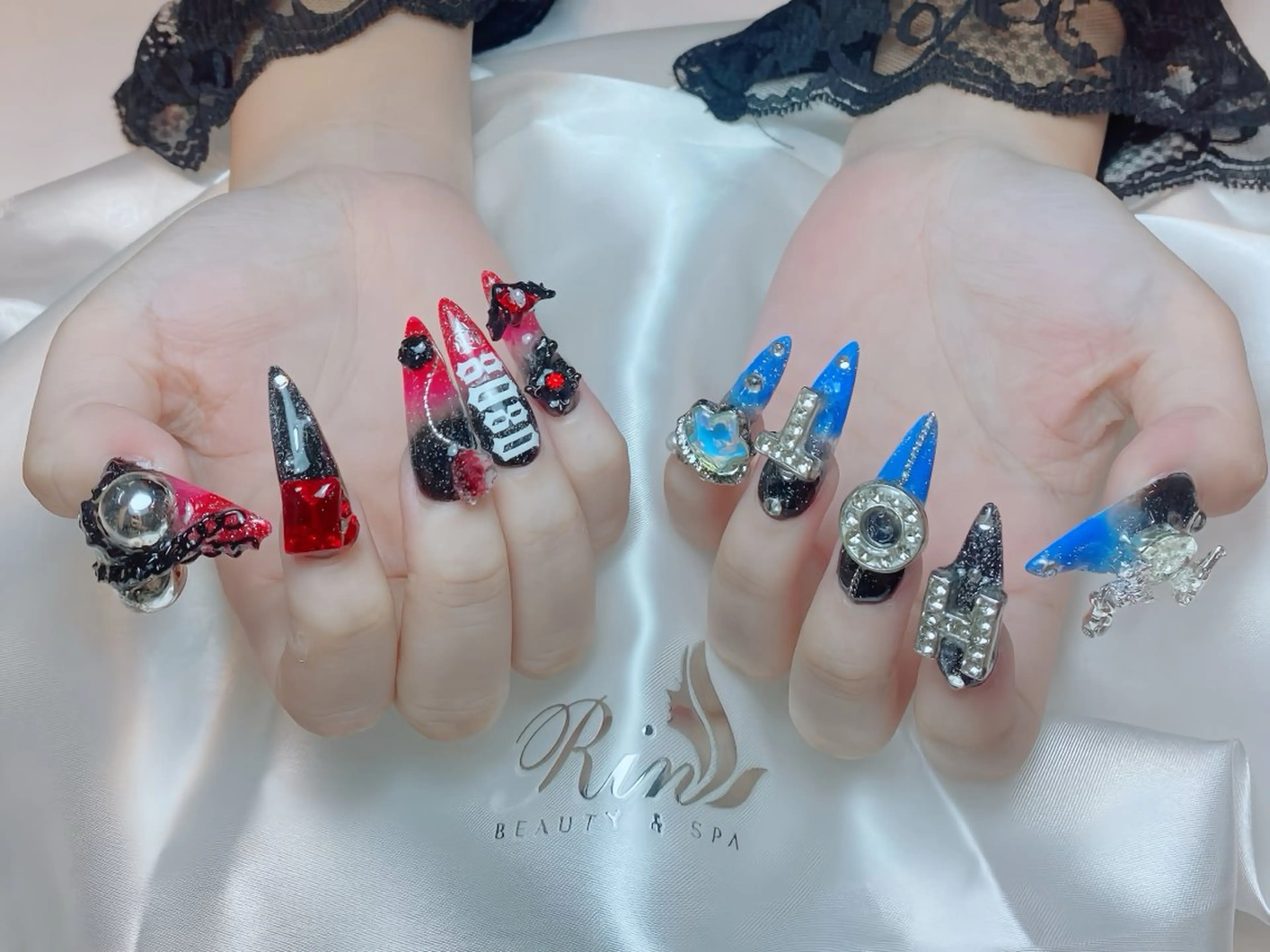 ネイル チークネイル フレンチネイル ガラスフレンチ グラデーション キラキラネイル ハンドネイル Rin Nail 新大久保店のネイルデザイン