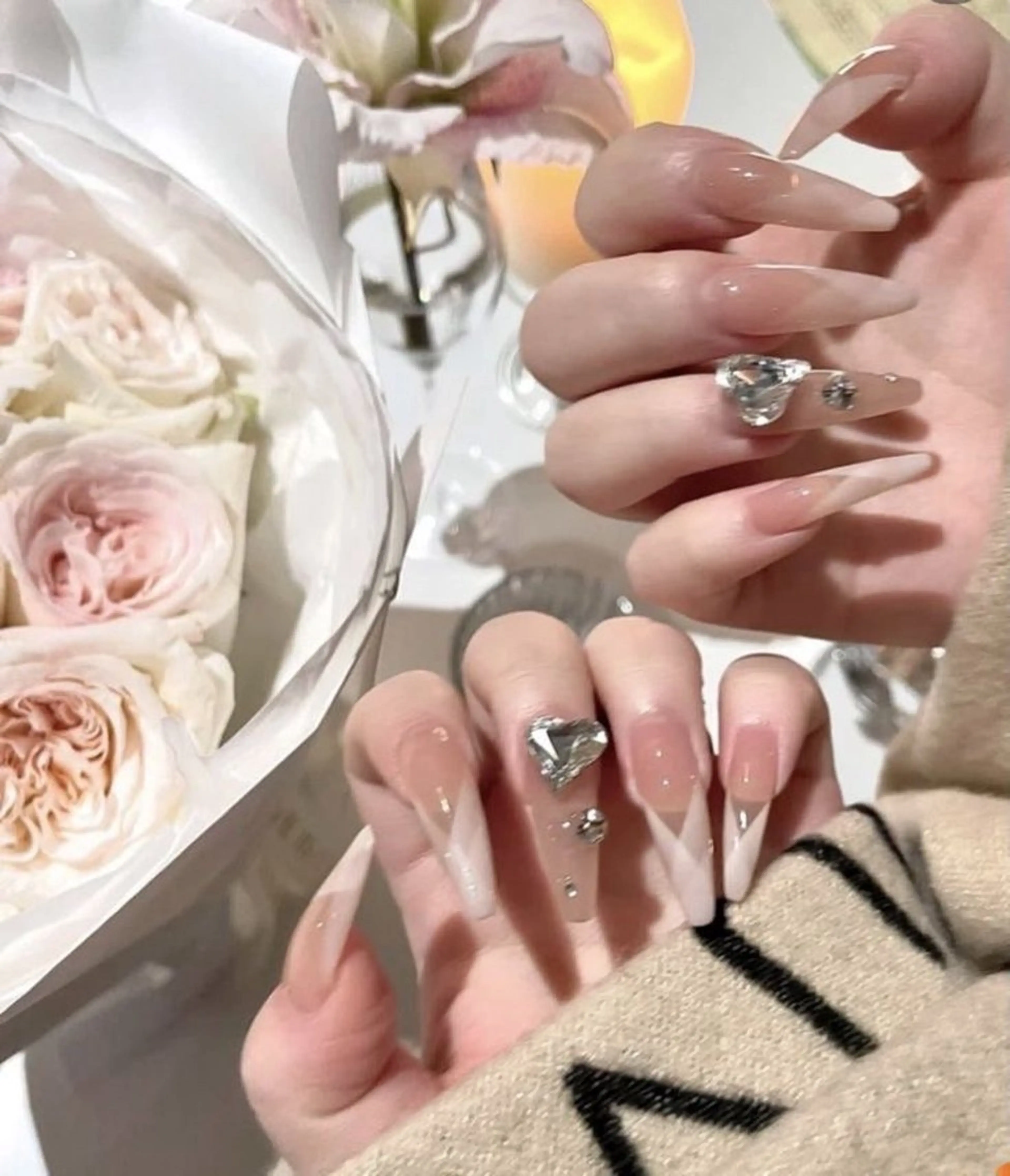 ネイル フレンチネイル ジェルネイル キラキラネイル 韓国ネイル マグネットネイル Julli NailStudioのネイルデザイン