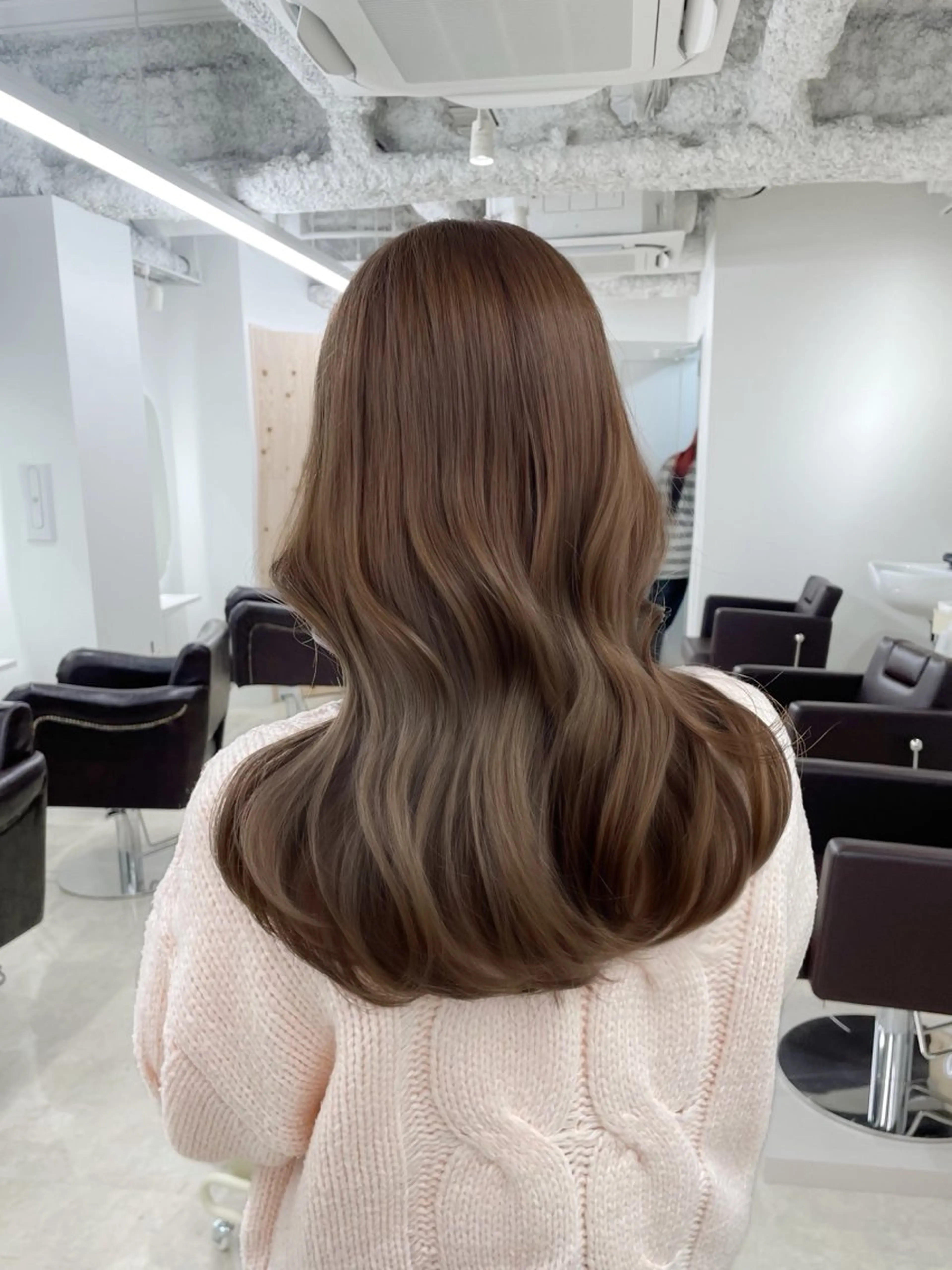 ロング カラー カット ヘアカラー トリートメント ヘアセット 新宿/韓国ヘア/ 髪質改善ストレートのヘアスタイル