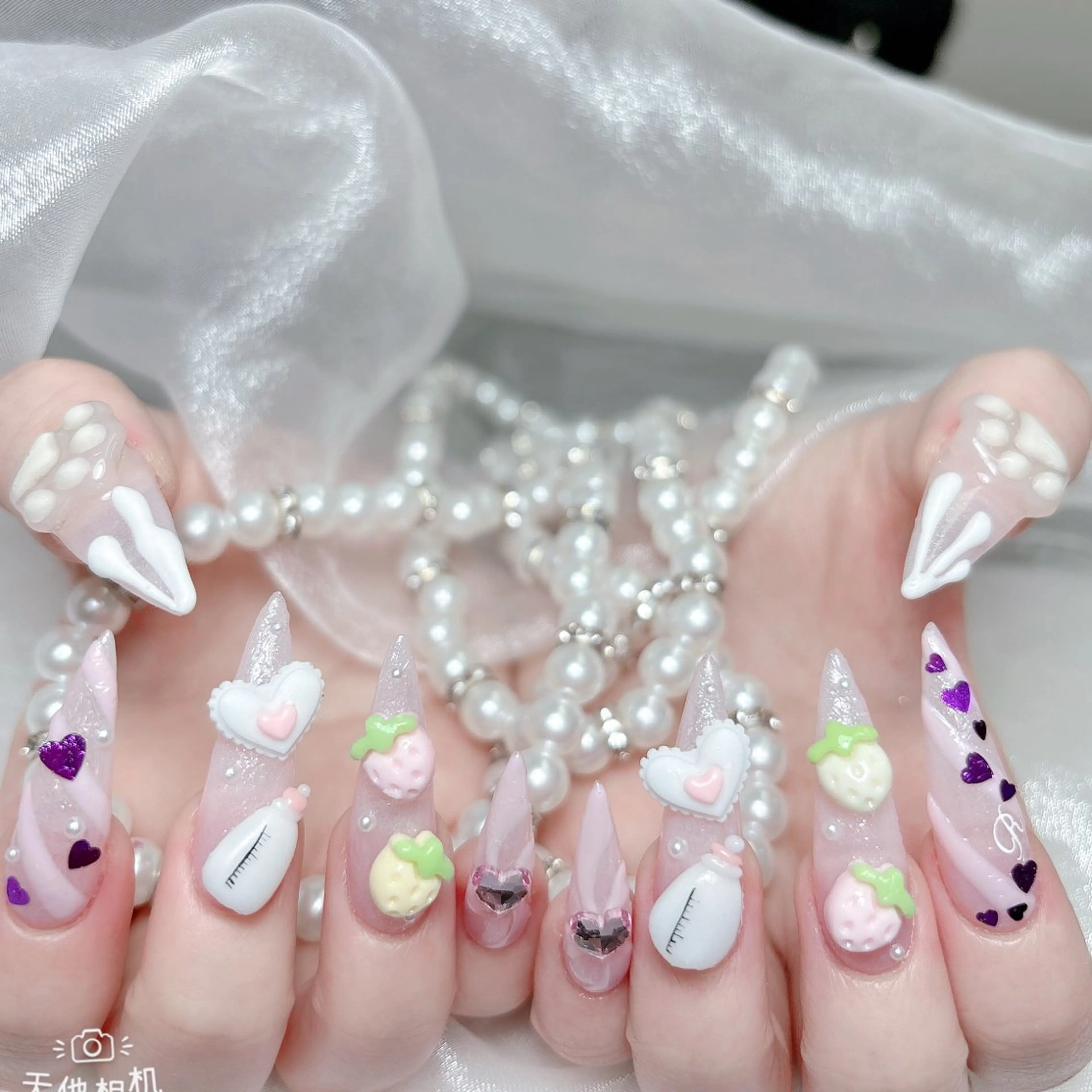 ネイル 成人式 キラキラネイル 大理石ネイル(マーブル) スカルプネイル 夏ネイル ハンドネイル MoMoA Nail ネイル長さ出し専門店のネイルデザイン